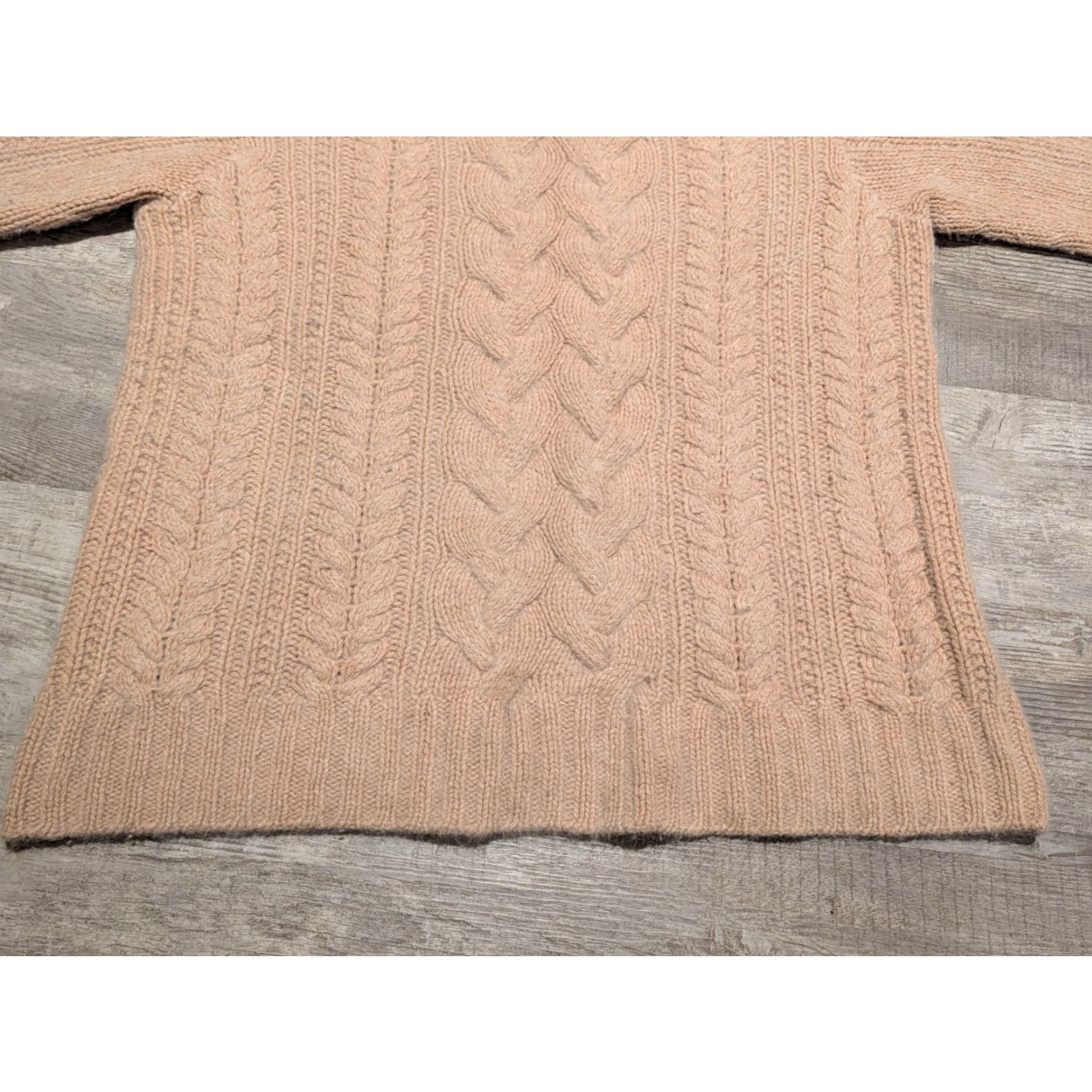 J.Crew J Crew Cable Knit Hand knit Sweater Womens L Lambs Wool Rabbit Hair Supersoft Size L / US 10 / IT 46 - 6 Thumbnail