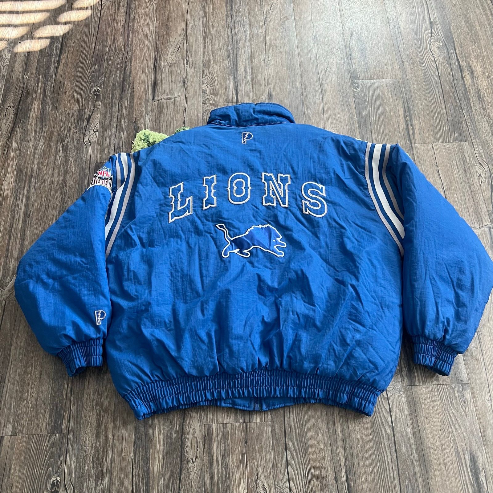Pro Player Blue 90’s Detroit Lions Vintage Pro Player Puffer jacket ...