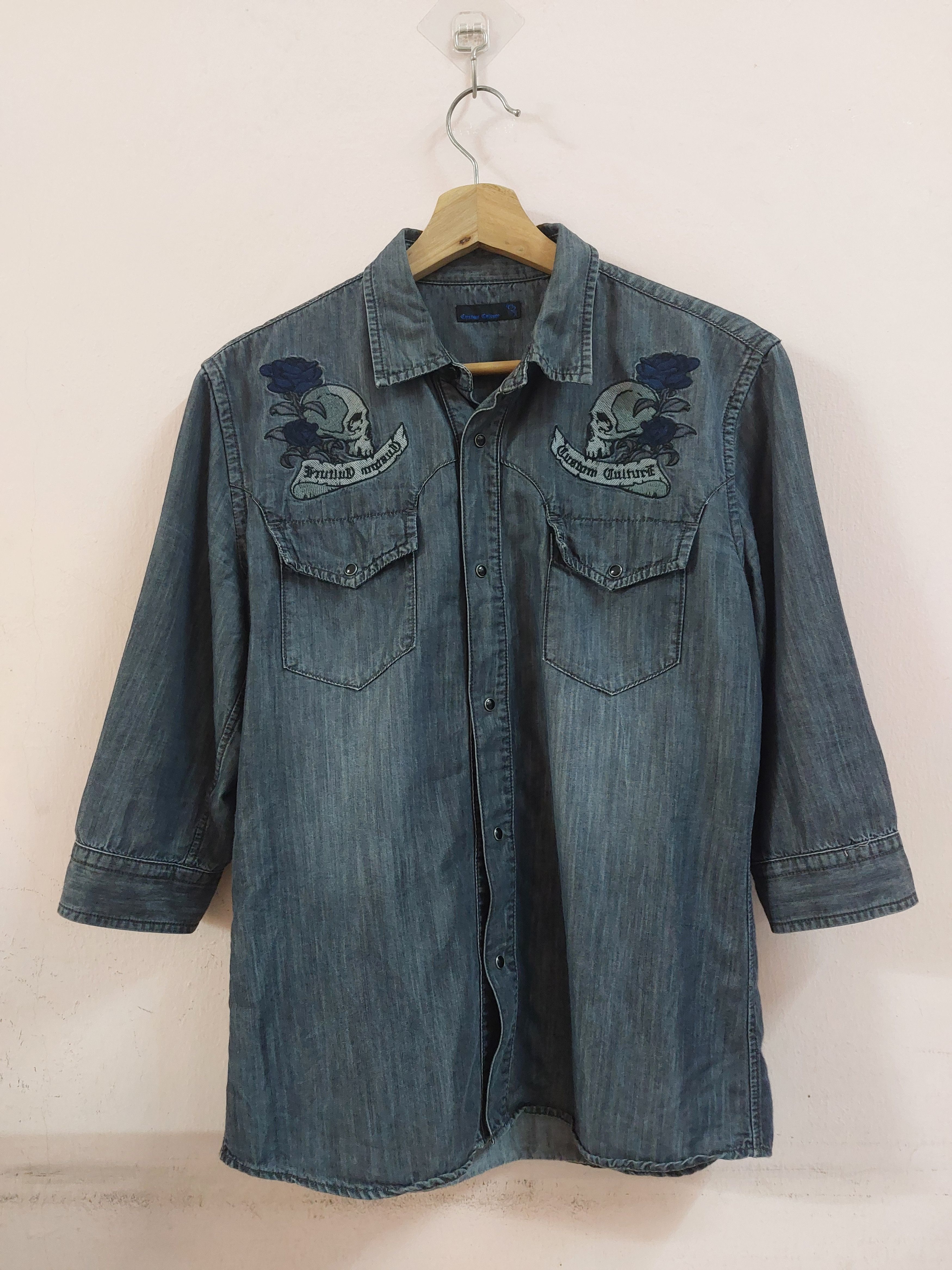 Designer Custom Culture Embroidery Skulls Head Button Ups Size US M / EU 48-50 / 2 - 3 Thumbnail