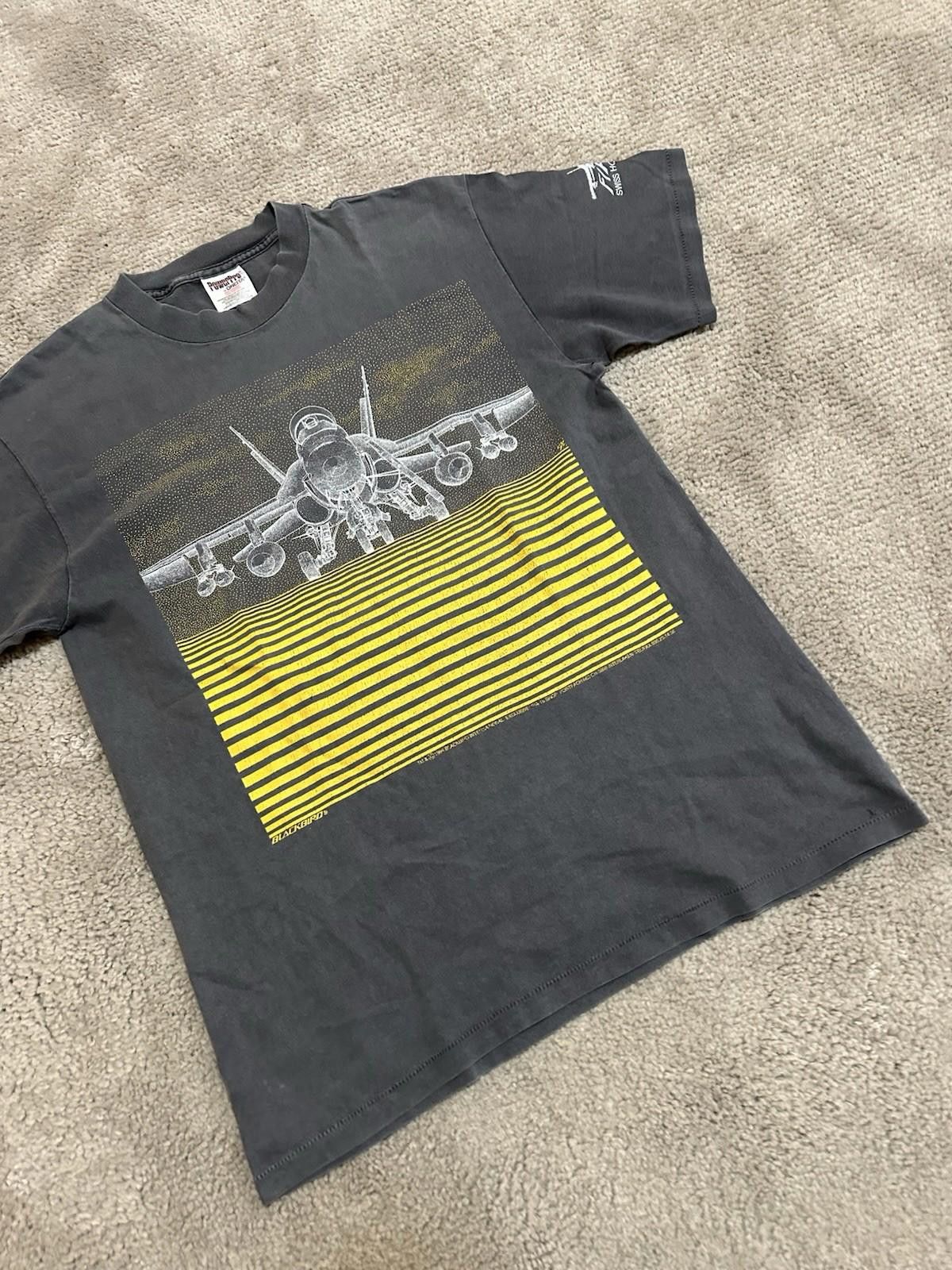 Other VTG 1996 FA-18 Swiss Hornet Fighter T Shirt Blackbird USA Size US L / EU 52-54 / 3 - 2 Thumbnail