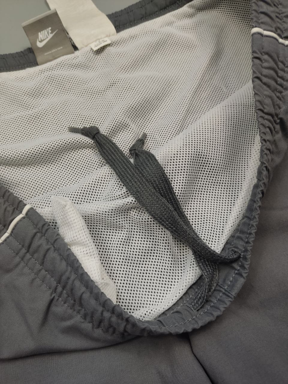 Nike Nike vintage swimming shorts street wear style Size US 31 - 9 Thumbnail