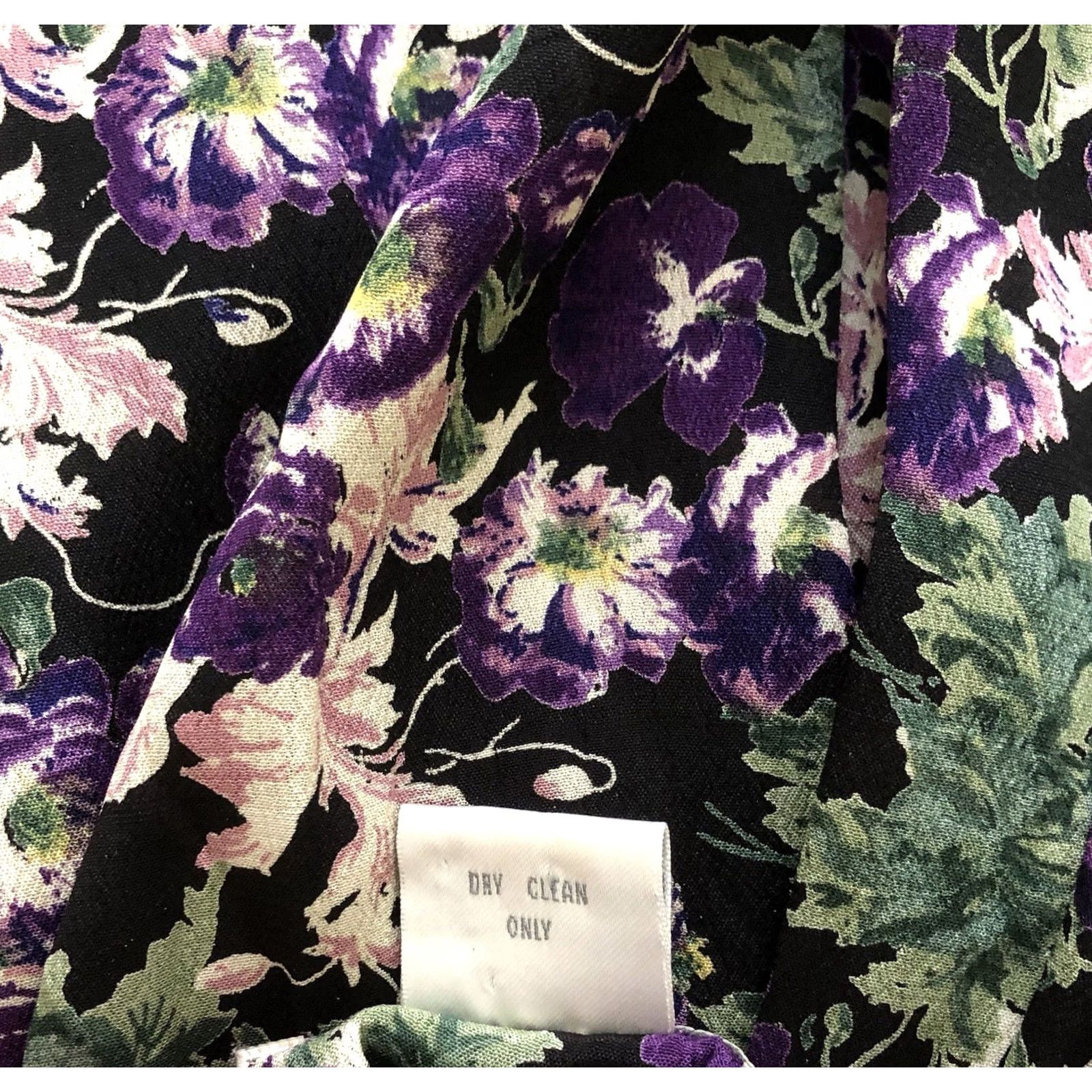 Vintage VINTAGE Paris Maxi dress Purple 7 floral Ruffle Ruched sleeve Garden Tea cottage Dress Ladies Purple Floral 80s Vintage Size M / US 6-8 / IT 42-44 - 4 Thumbnail