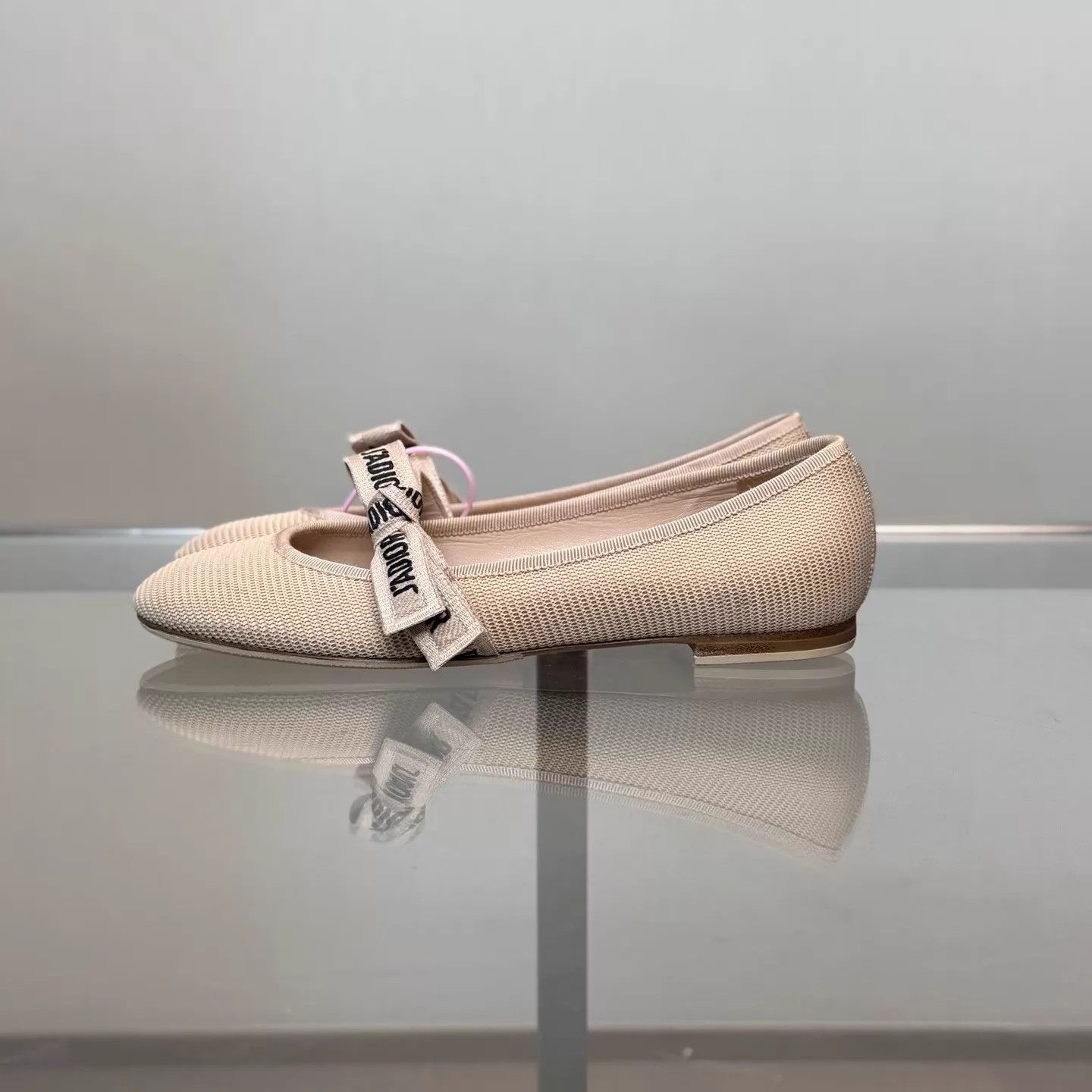 Dior Dior Logo Bow Ballet Flats EU 35.5 Size US 5 / IT 35 - 2 Thumbnail
