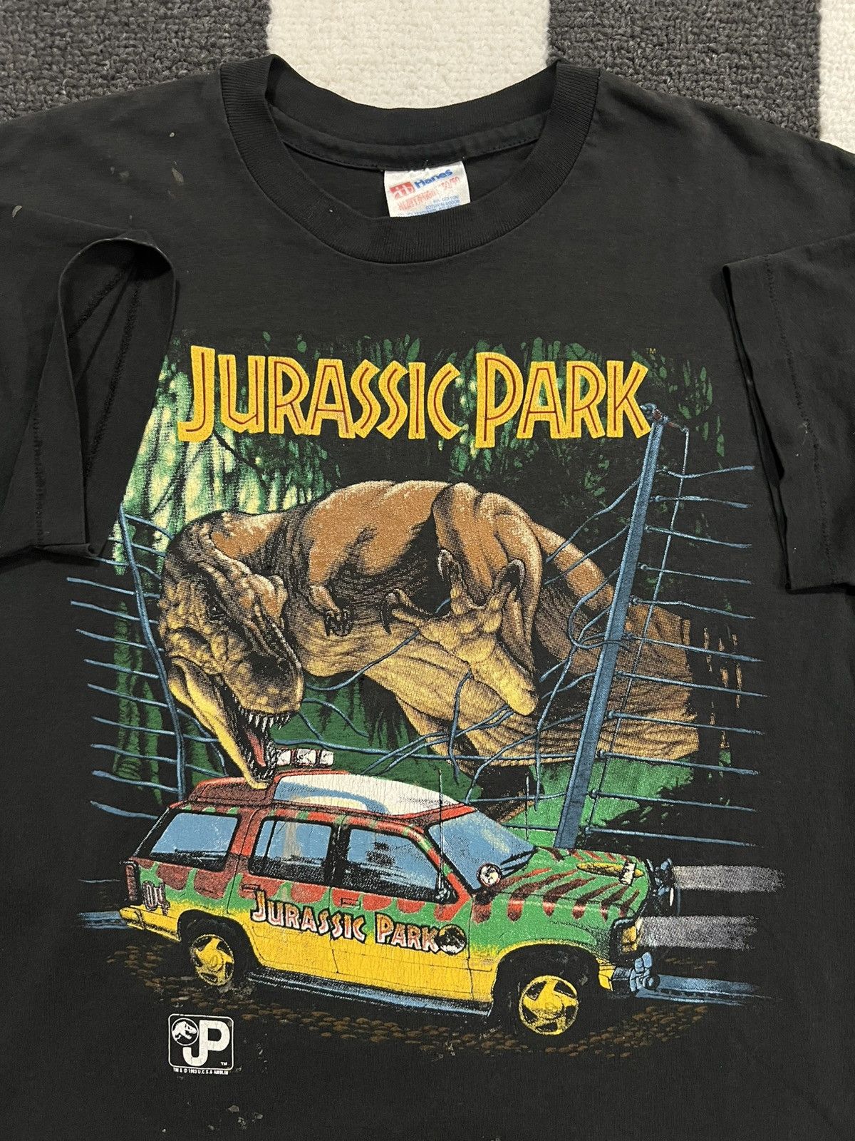 Vintage Vintage 1993 Jurassic Park Dinosuar Tee Size US XS / EU 42 / 0 - 2 Thumbnail