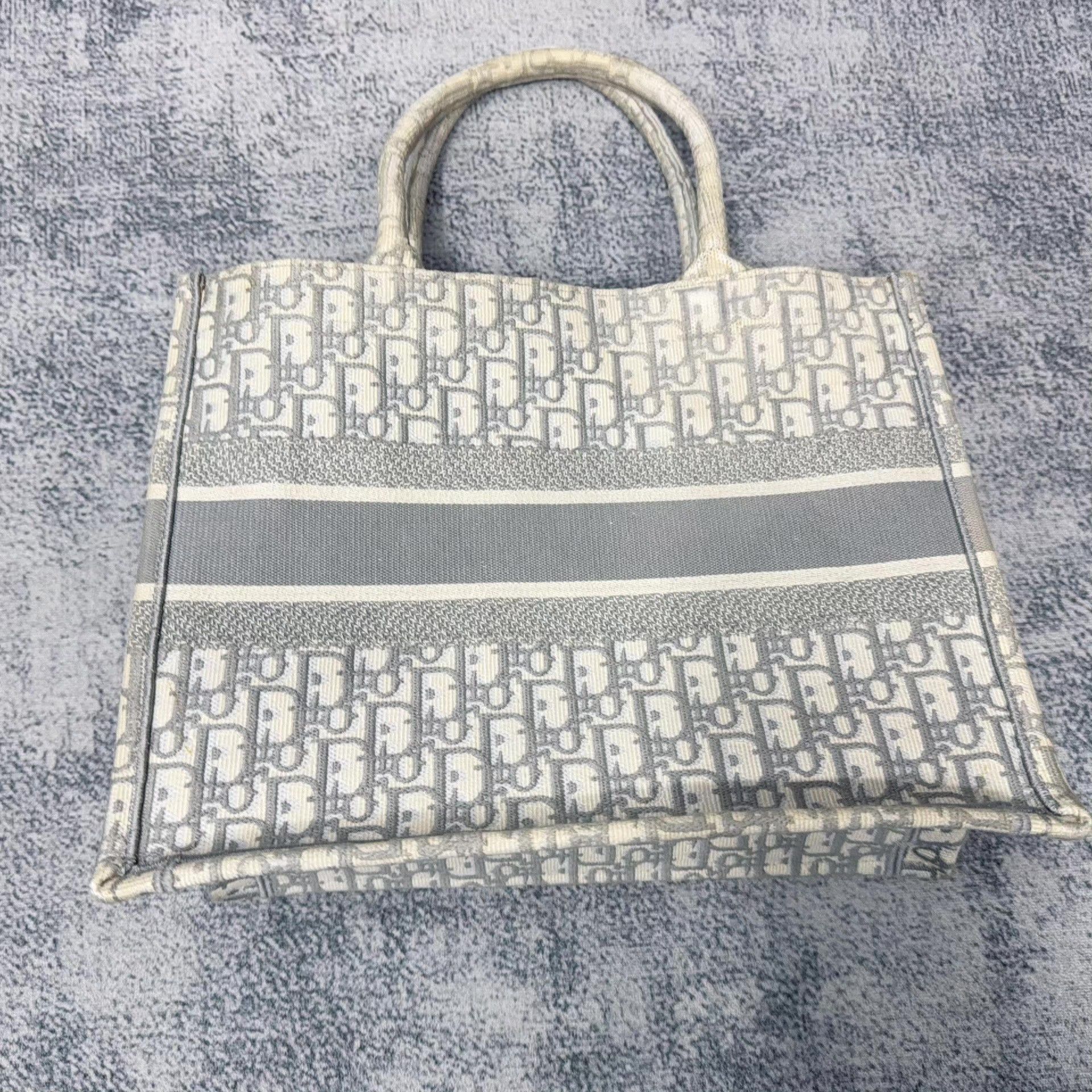 Dior Dior BookTote Monogram Tote Bag Size ONE SIZE - 2 Thumbnail