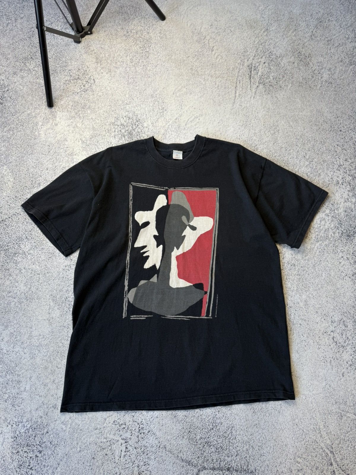 Vintage Vintage 2000s Salvador Dali Expression Face Museum Tshirt Size US XL / EU 56 / 4 - 1 Thumbnail