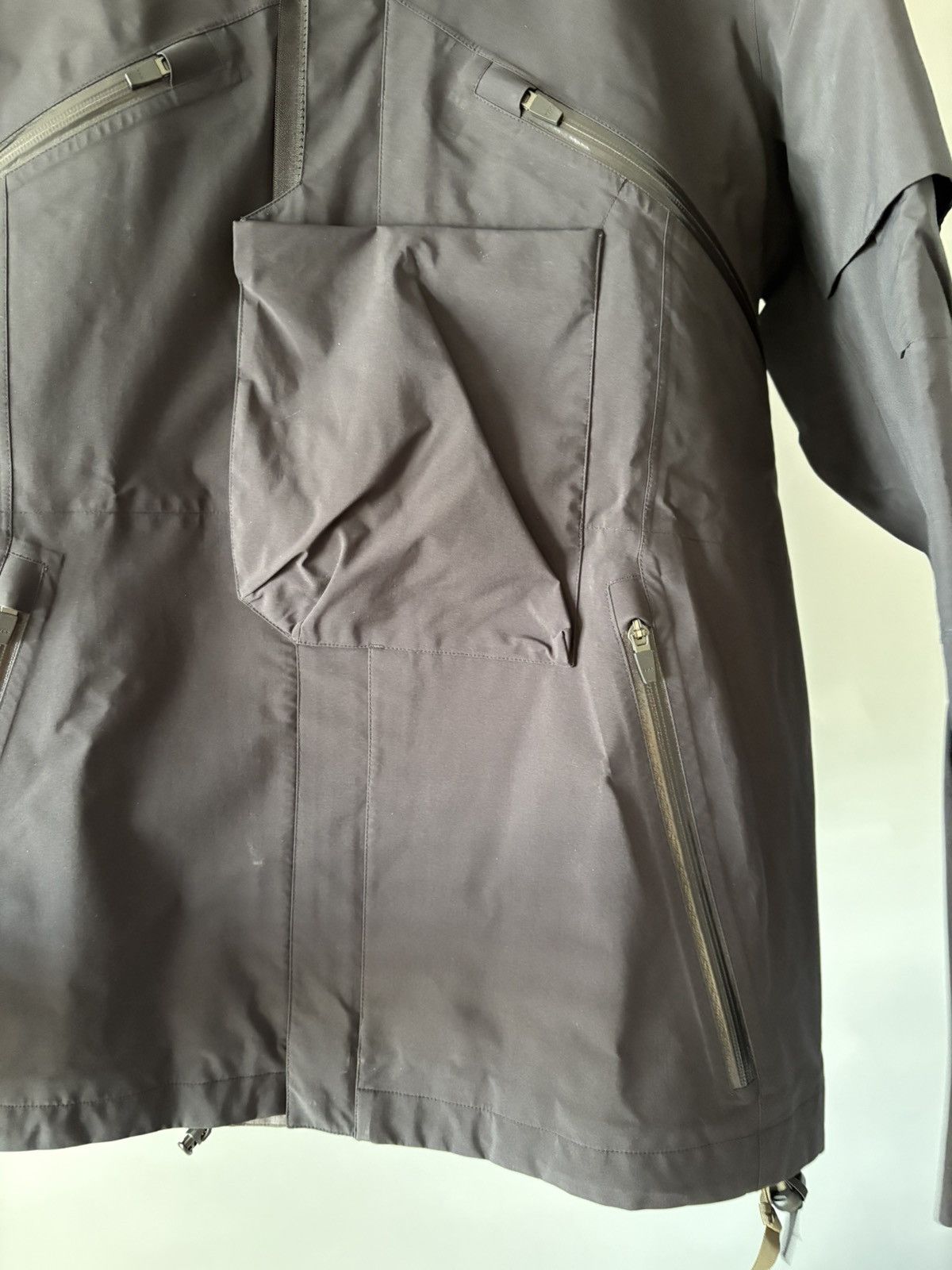 Acronym Acronym J1A-GT 2.2 Size US XL / EU 56 / 4 - 10 Thumbnail