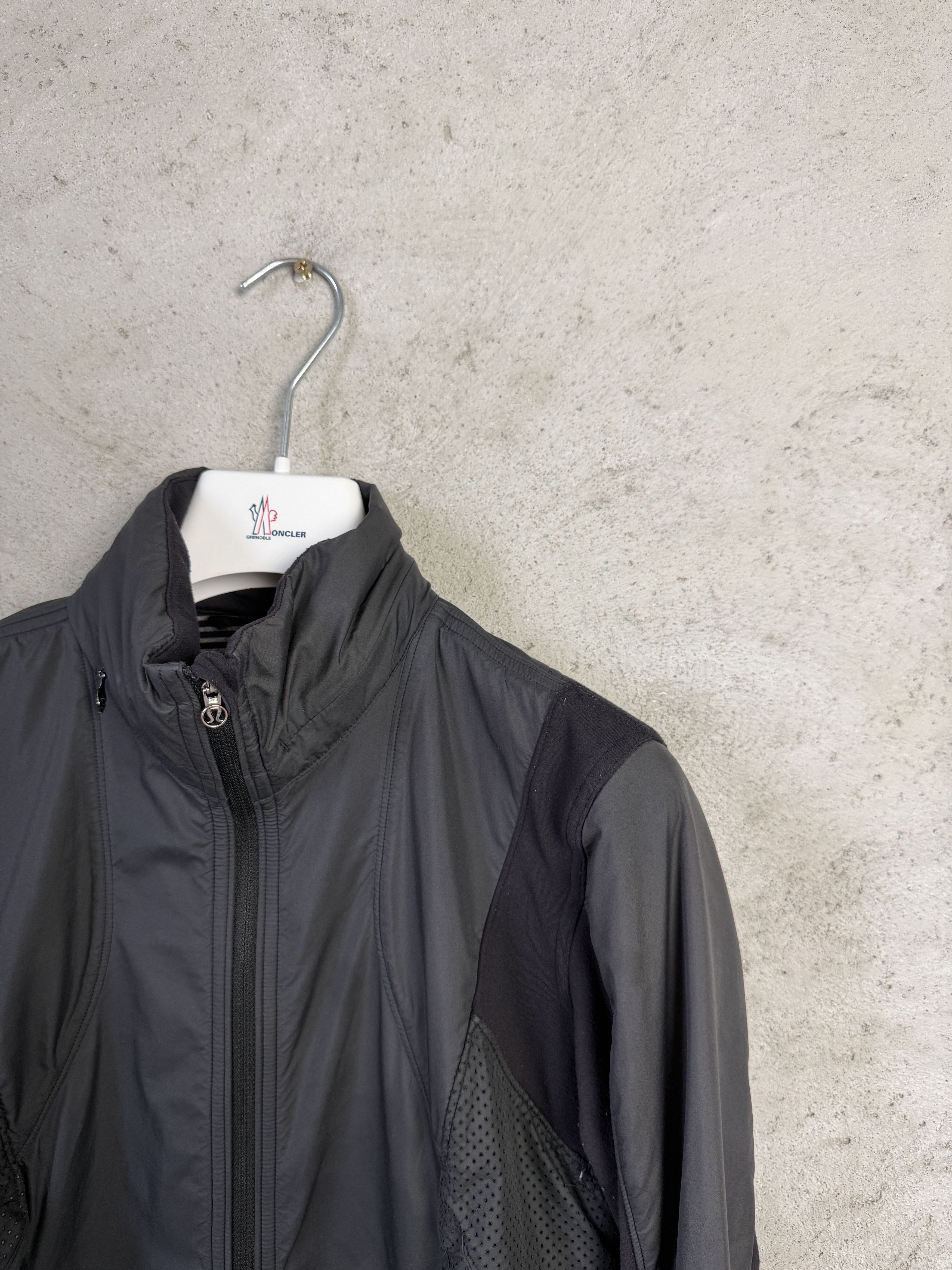 Lululemon Lululemon Kanto Catch me running jacket sport gym pilates Size M / US 6-8 / IT 42-44 - 3 Thumbnail