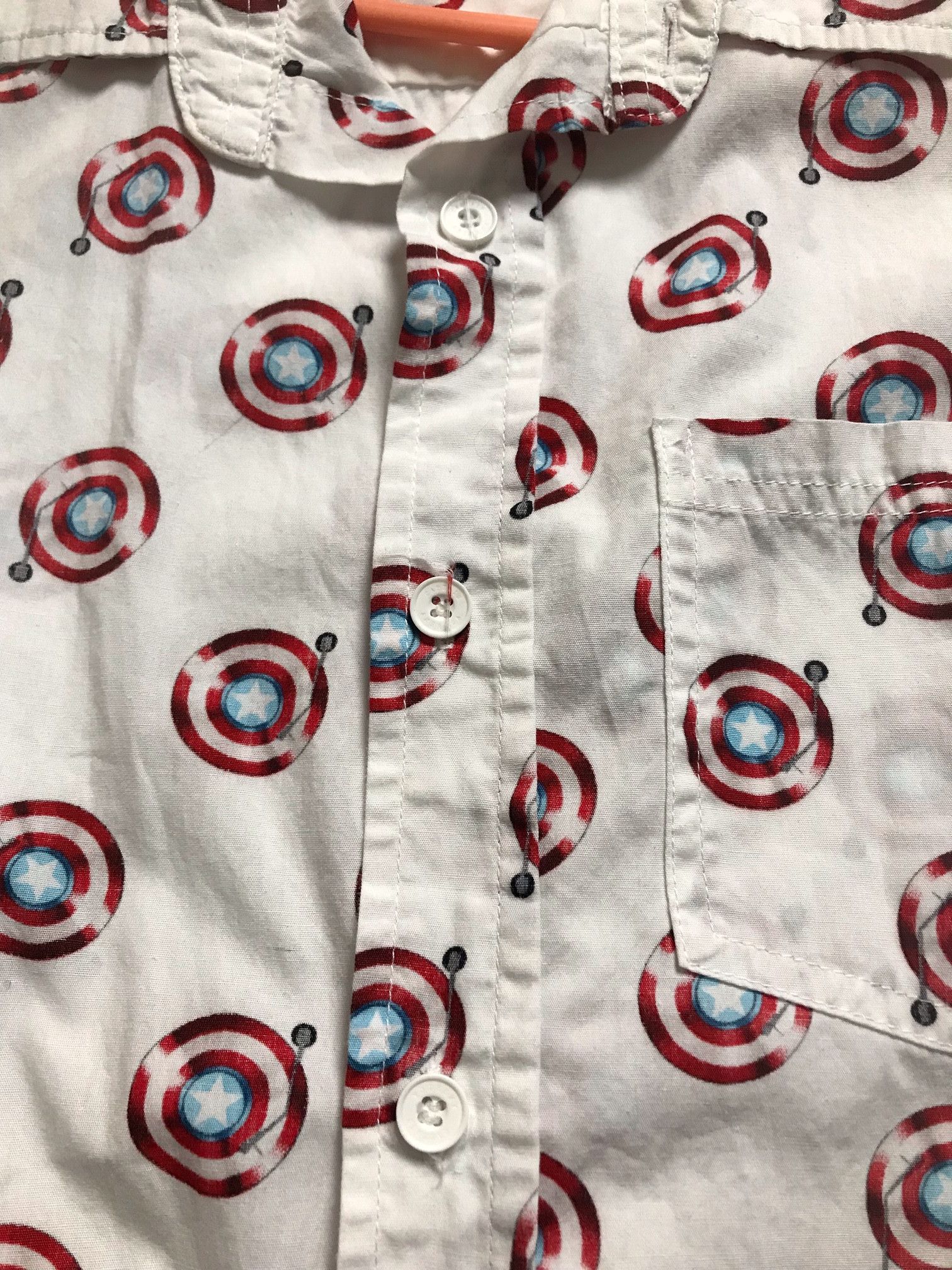 Marvel Comics Marvel Captain America Shield Button-Down Short Sleeve Size US L / EU 52-54 / 3 - 5 Thumbnail