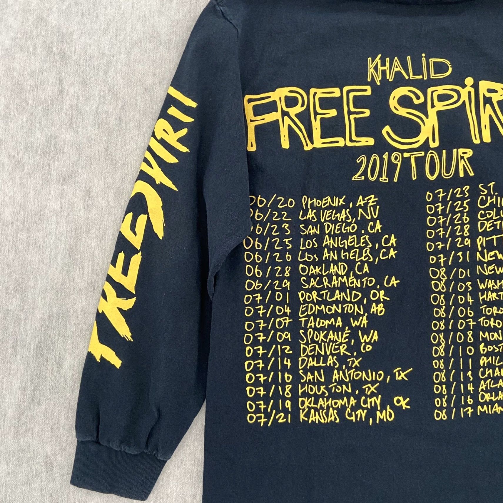 ESPIRIT VINTAGE Khalid Free Spirit Shirt Adult Medium Navy Blue Long Sleeve 2019 Tour Tee Mens M Size US M / EU 48-50 / 2 - 6 Thumbnail