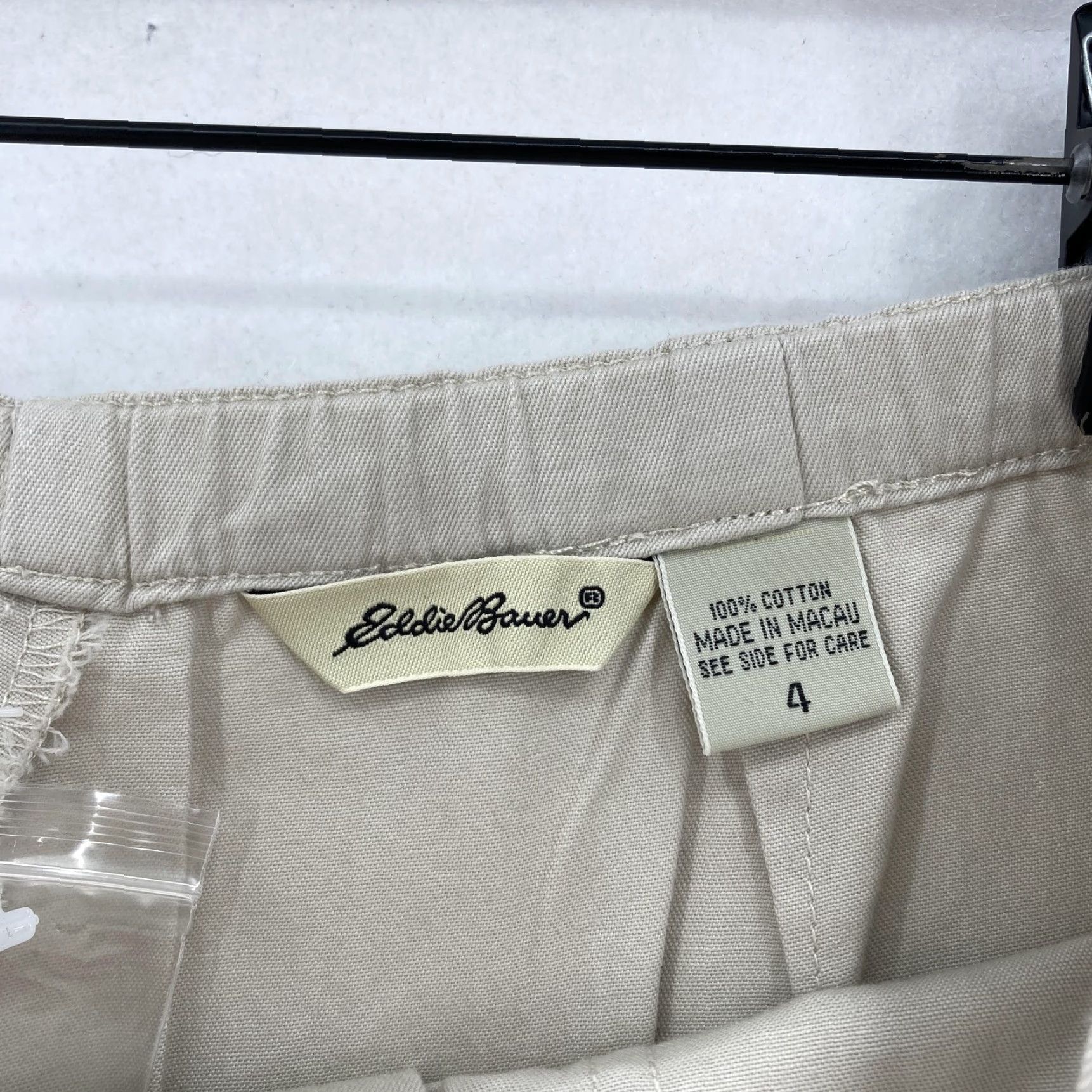 Eddie Bauer Eddie Bauer Pants Womens 4 Khaki Elastic Waist Drawstring Pockets Utility Patch Pockets Chino Straight Leg 28 In Beige/Twill Cotton Size 27" / US 4 / IT 40 - 4 Thumbnail