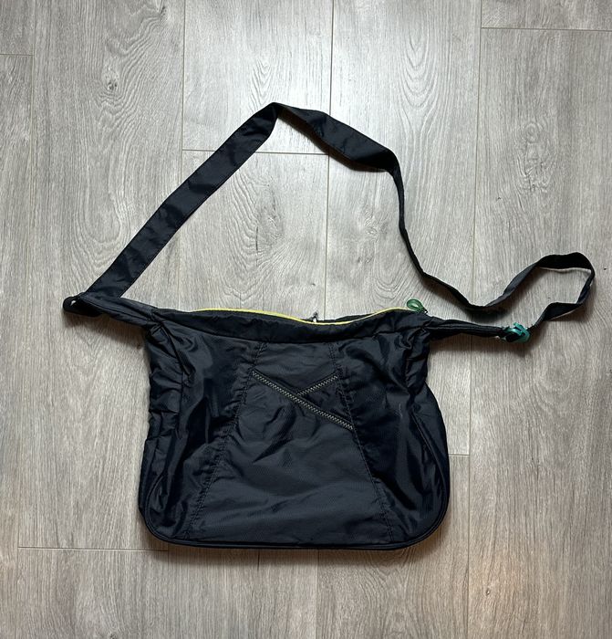 Nike Vintage 90s Nike Crossbody Sling Messenger Bag Nylon | Grailed