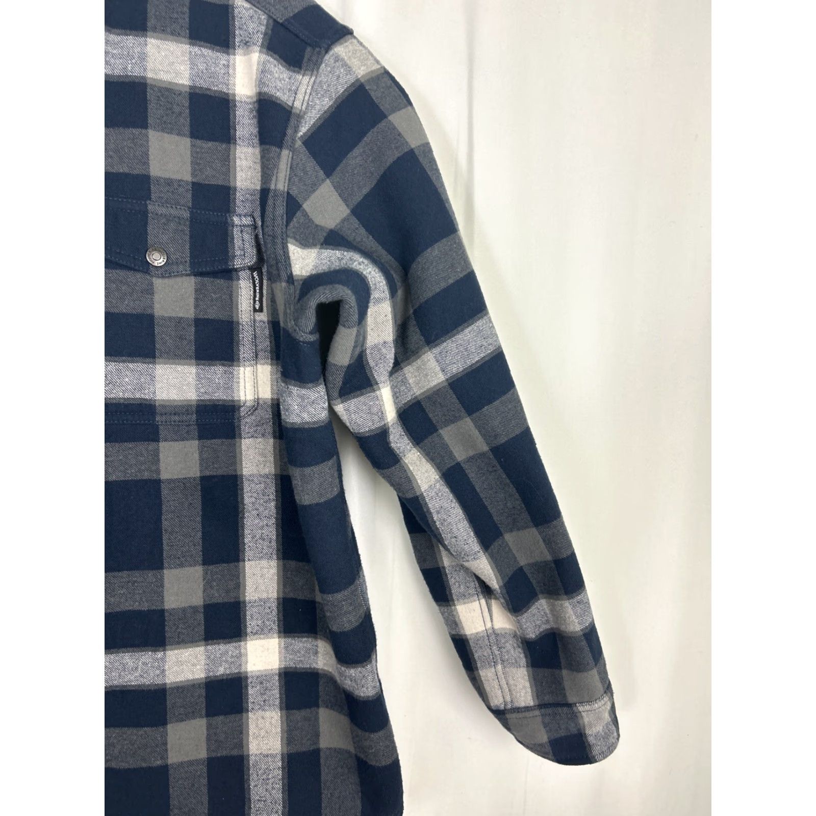 CLOSED Wolverine Mens Jacket XL Snap Close Flannel Hooded w/ Fleece Lining Blue Plaid Jacket Size US XL / EU 56 / 4 - 4 Thumbnail