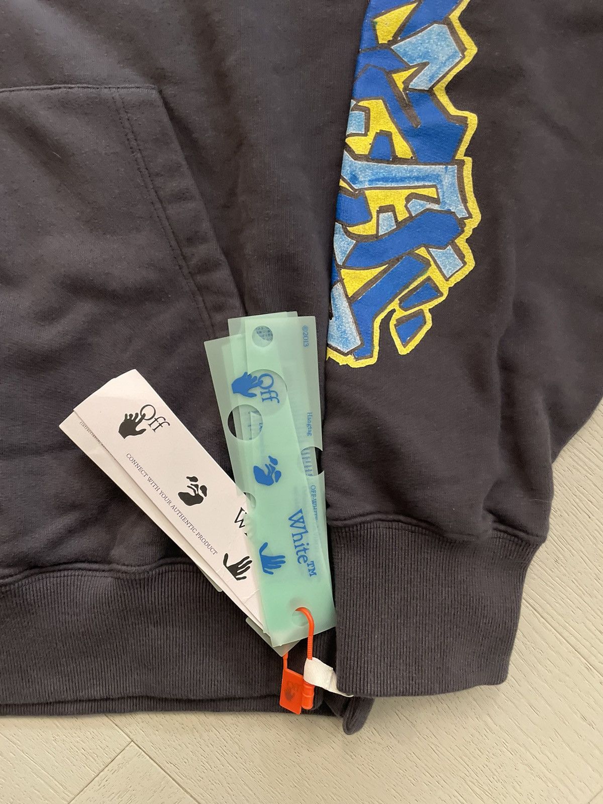 Off-White Off-White Graffiti-print Graff Pupp Hoodie Sweatshirt Size US M / EU 48-50 / 2 - 7 Thumbnail