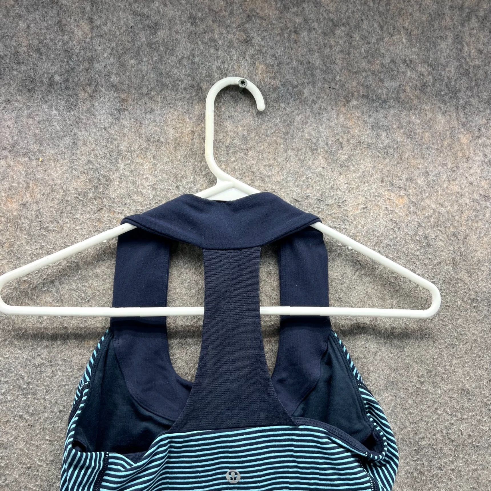 Lululemon VINTAGE Lululemon Shirt Womens 0 Blue Tank Top Racerback Athletic Training Scoop Neck Size XS / US 0-2 / IT 36-38 - 5 Thumbnail
