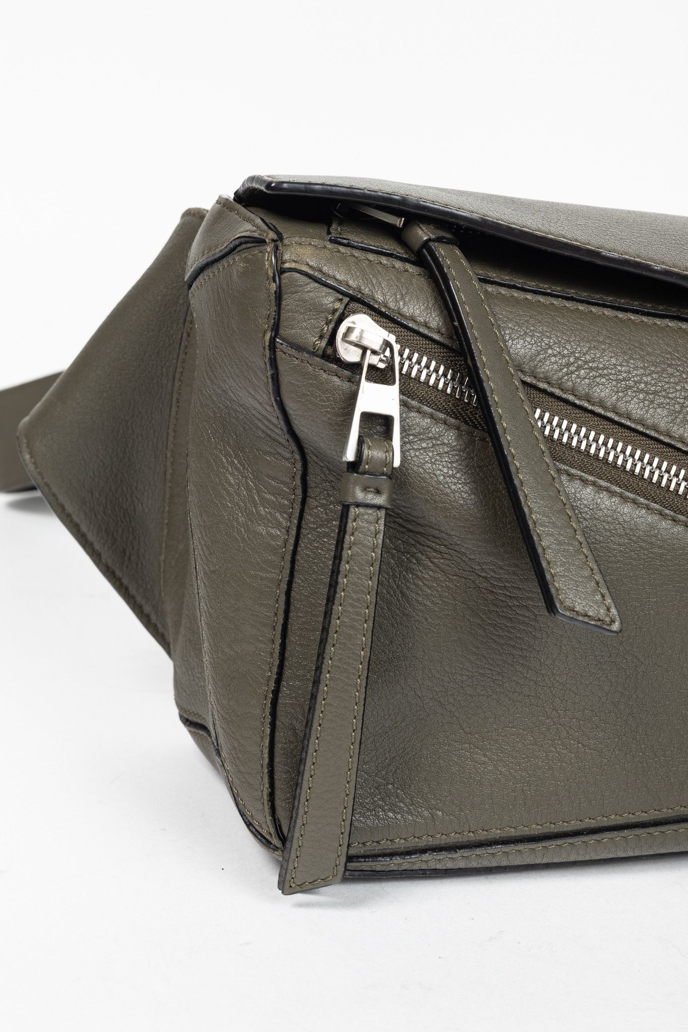 Loewe Loewe Puzzle Khaki Green Classic Calfskin Bumbag Size ONE SIZE - 11 Thumbnail