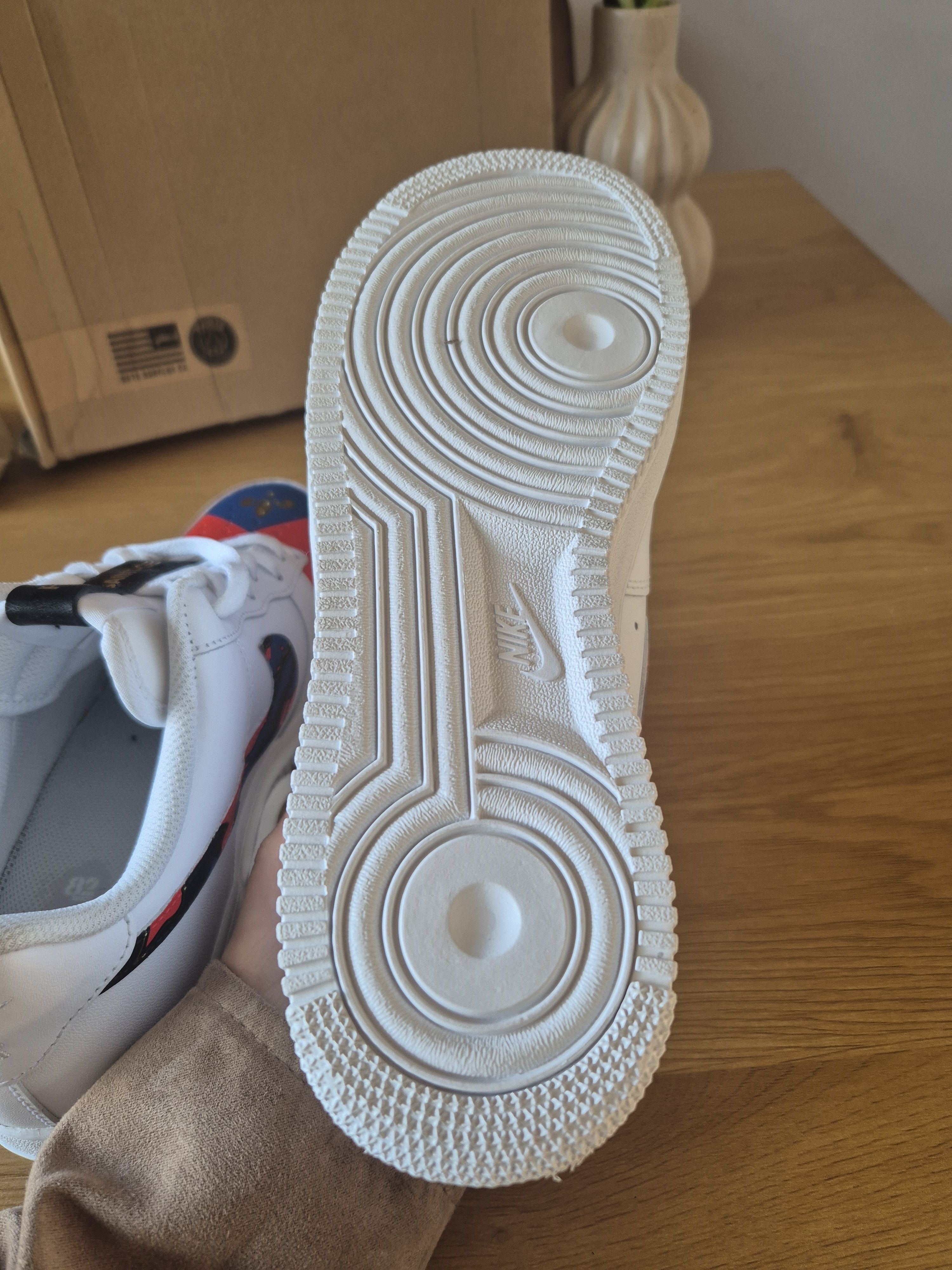Nike Saint-Germain x SBTG x Nike Air Force 1 Size US 9 / EU 42 - 4 Thumbnail