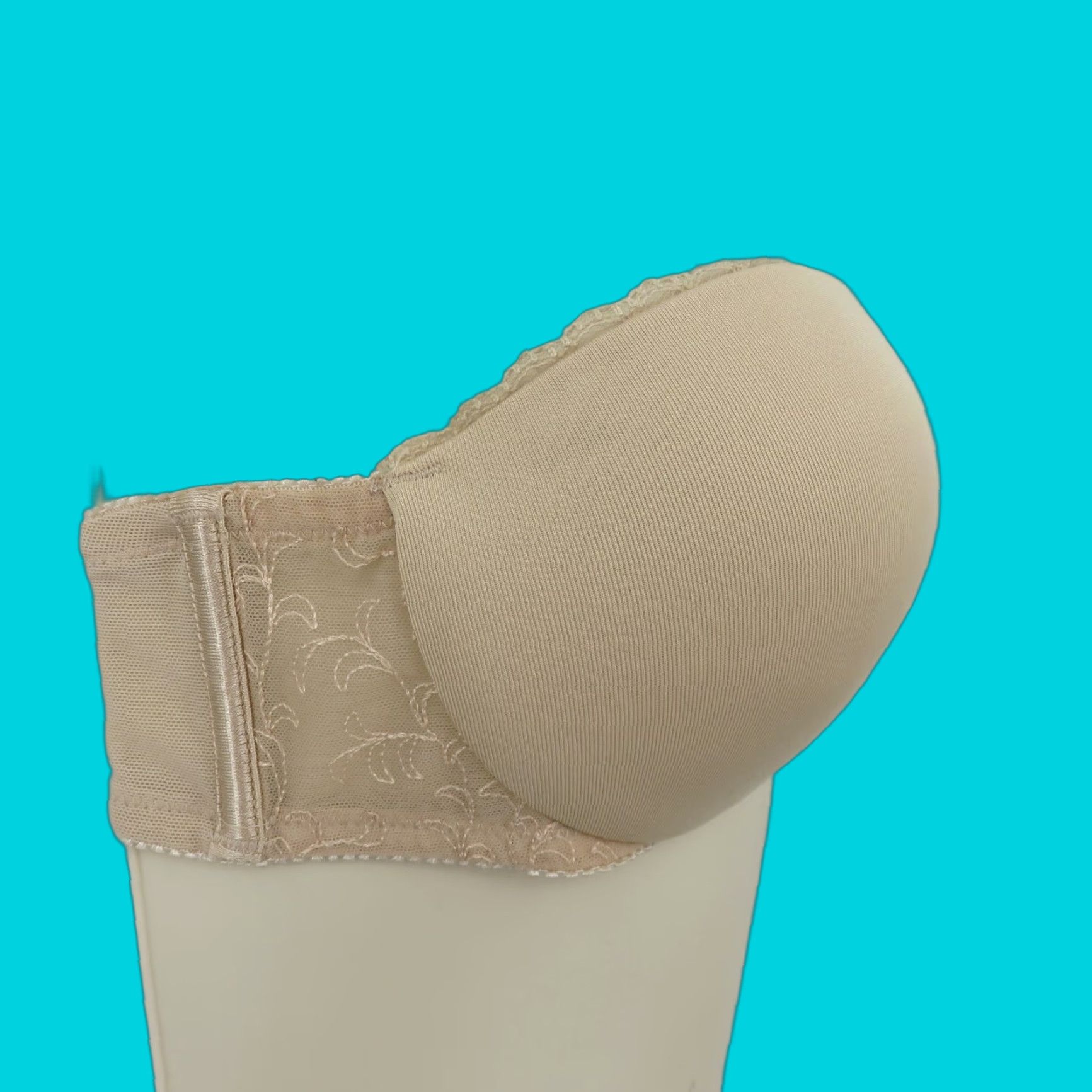 Vintage **Lily of France 34B Underwire Padded Strapless Solid Beige Bra** User: **Lily of France 34B Solid Beige Underwire Padded Strapless Bra** Size ONE SIZE - 1 Thumbnail