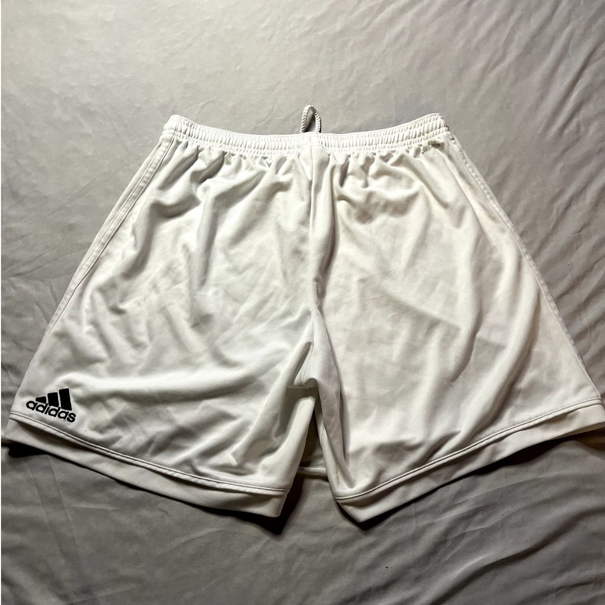Adidas Adidas White Athletic Shorts Size Large - RN 88387 clean Size US 36 / EU 52 - 2 Thumbnail