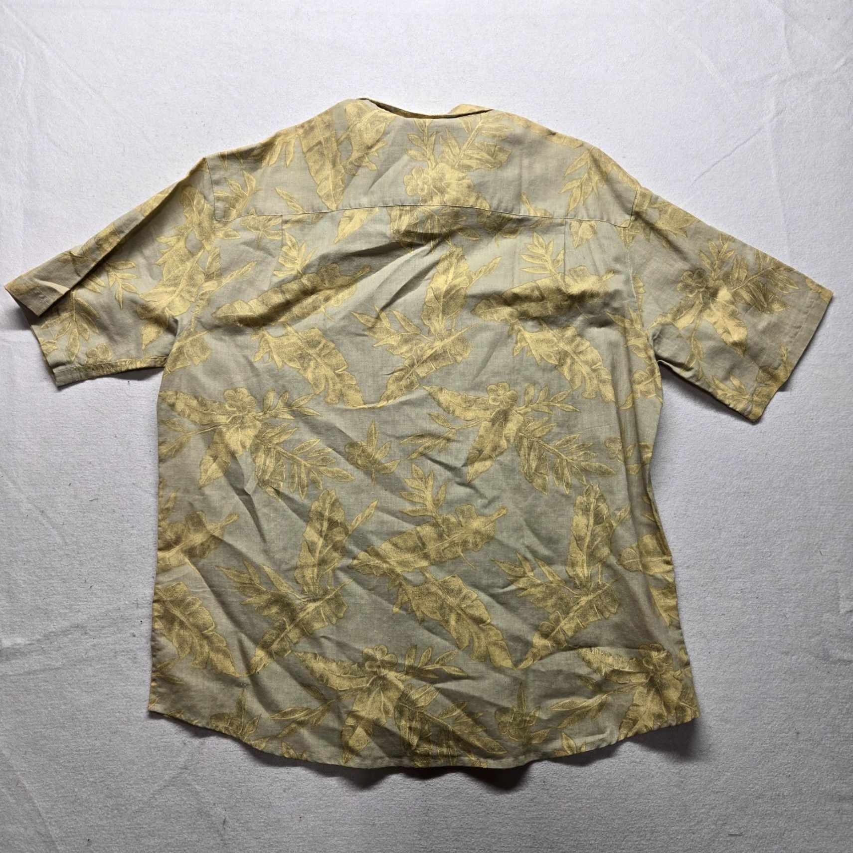 Vintage Summa Shirt Hawaiian Tan Leaves All Over Print Adult Men's XL Beige Cotton Blend Rayon Floral Casual Button-Up Short Sleeve Summer Spring Mens Size US XL / EU 56 / 4 - 7 Thumbnail
