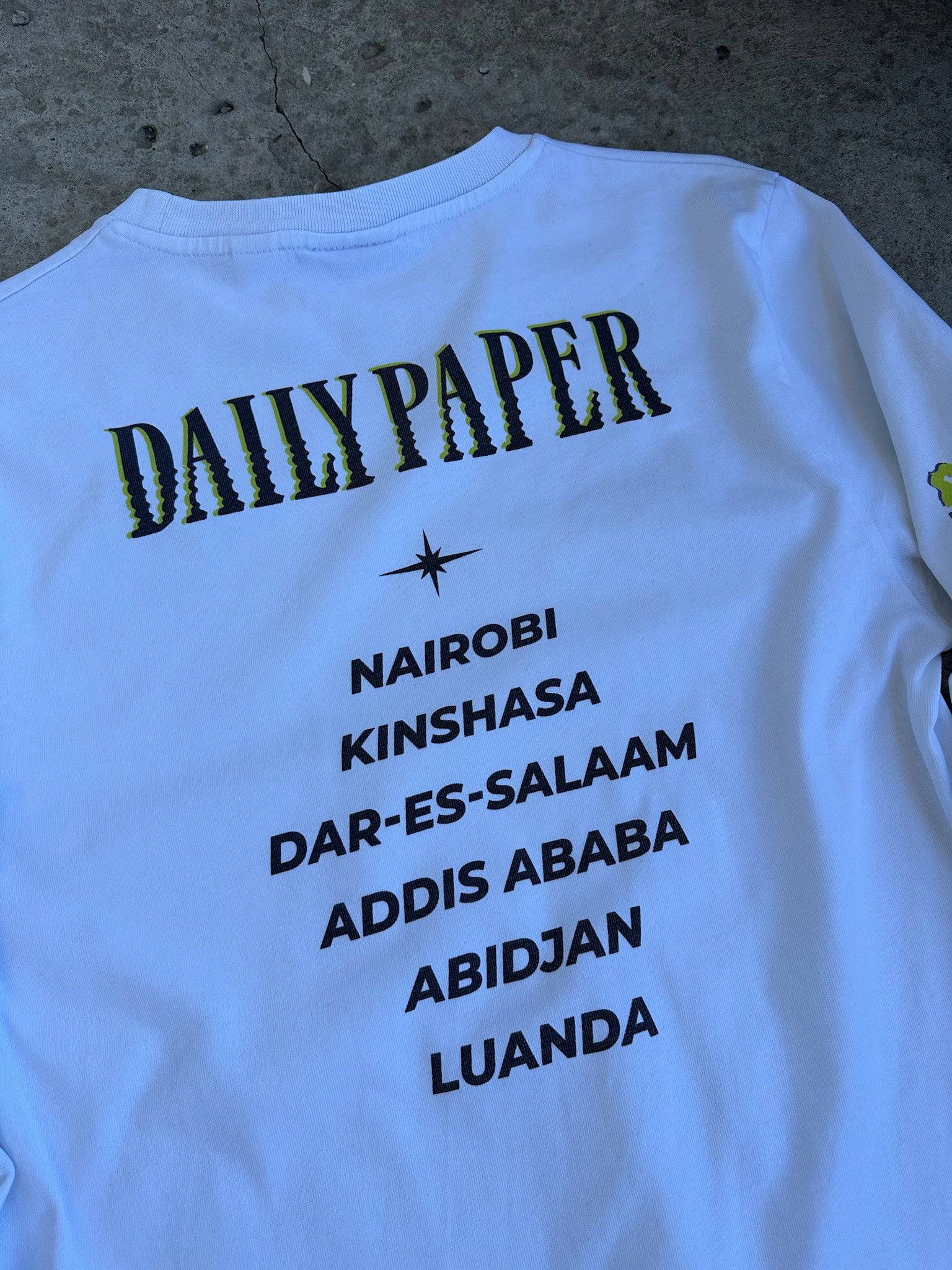 Daily Paper Daily Paper Racing Longsleeve Headlines Lagos T-shirt Y2k Size US S / EU 44-46 / 1 - 13 Thumbnail