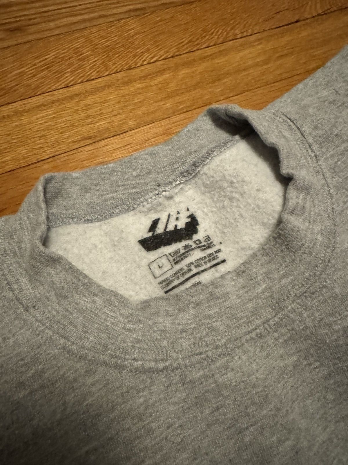 Alphanumeric Alpha Numeric Clothing “Hooter” crewneck size large Size US L / EU 52-54 / 3 - 2 Thumbnail