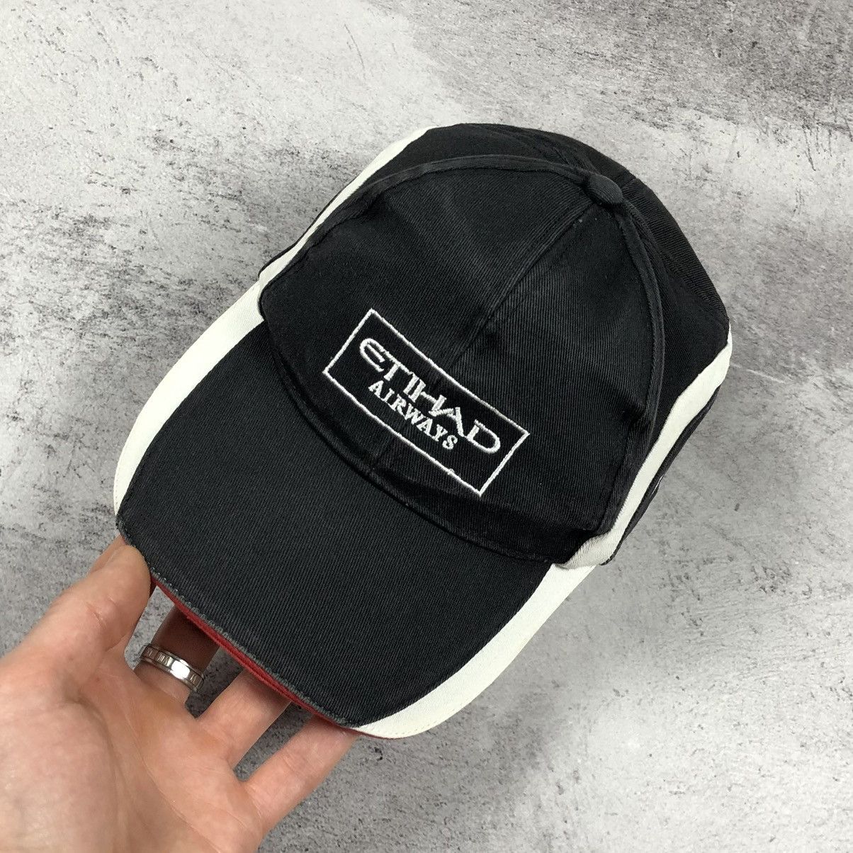 Formula 1 Vintage 2010 Abu Dhabi Grand Prix Etihad Cap Size ONE SIZE - 3 Thumbnail