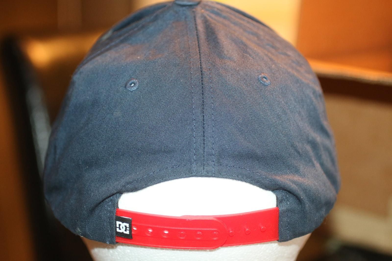 Other DC Shoes Classic Logo Snapback cap Navy Red FlatBrim Yupoong Size ONE SIZE - 4 Thumbnail