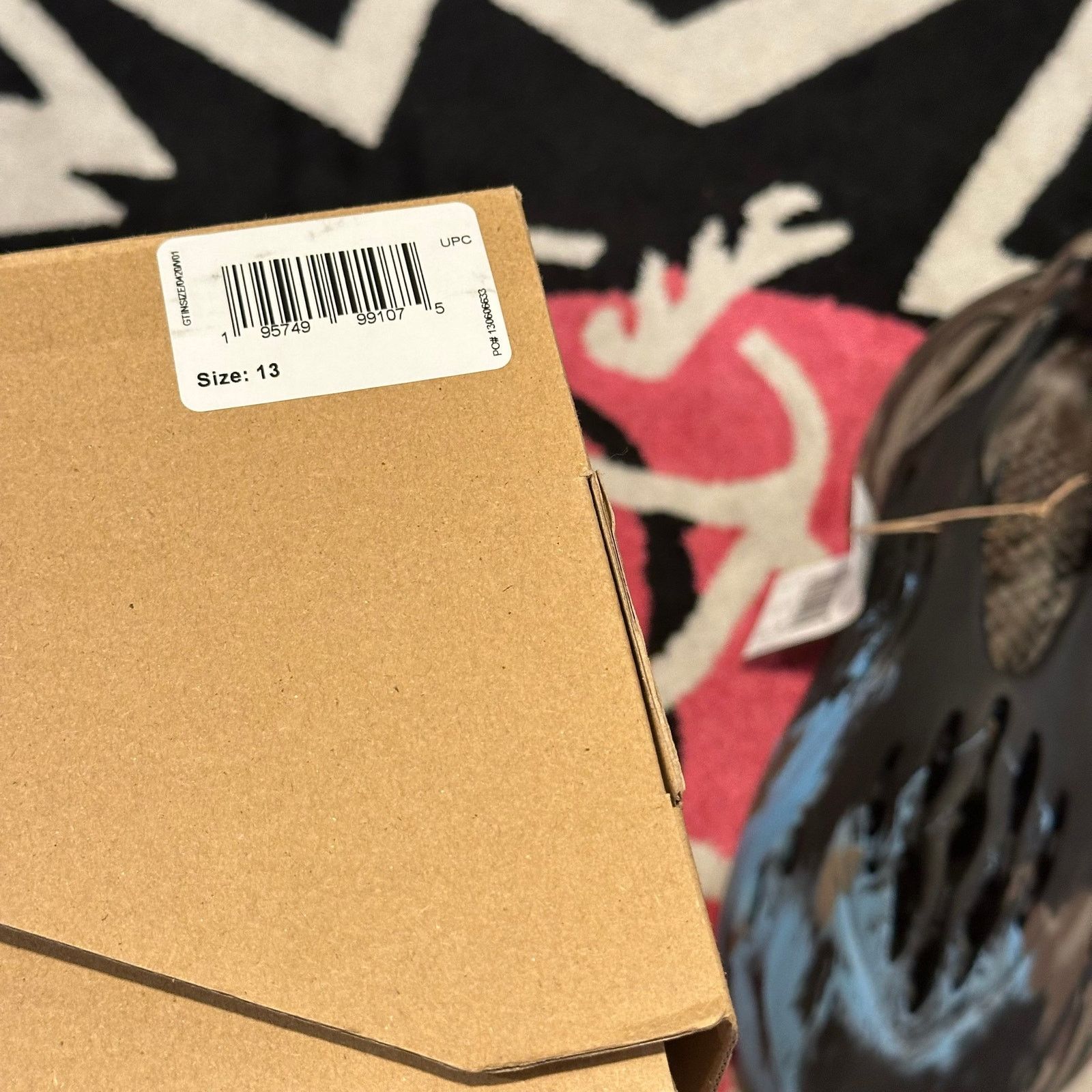 Adidas Adidas Yeezy Foam RNR MX Cinder - Size 13 - Brand New Size US 13 / EU 46 - 7 Thumbnail