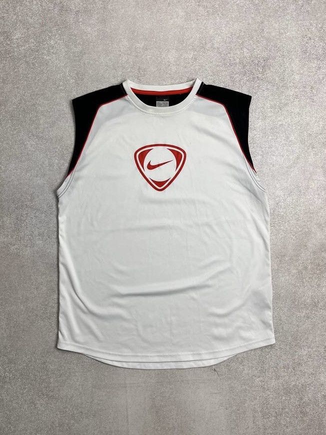 Nike Vintage Nike Swoosh Tank Top Y2K L Size US L / EU 52-54 / 3 - 1 Thumbnail