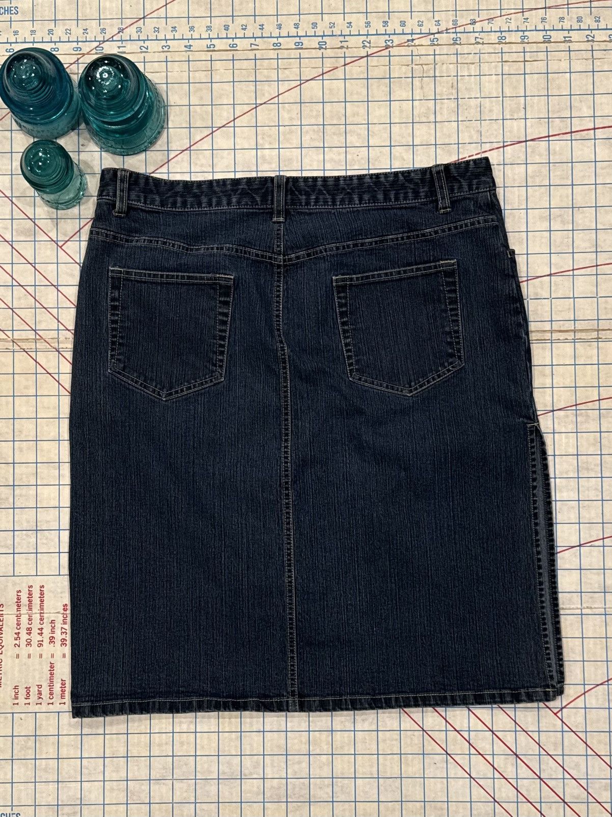 Old Navy Vintage Y2K Old Navy Jean Skirt Women’s Size 14 Dark Blue Size 36" / US 14 / IT 50 - 7 Thumbnail