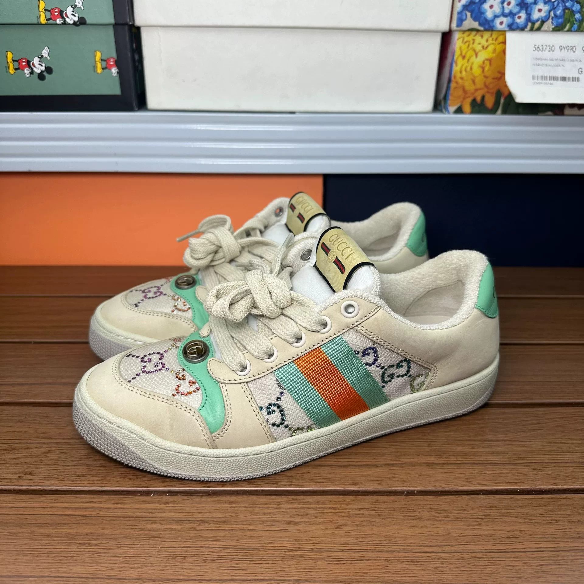 Gucci Gucci Beige Lowtop Sneakers it_36-5 Women Size US 6.5 / IT 36.5 - 1 Thumbnail
