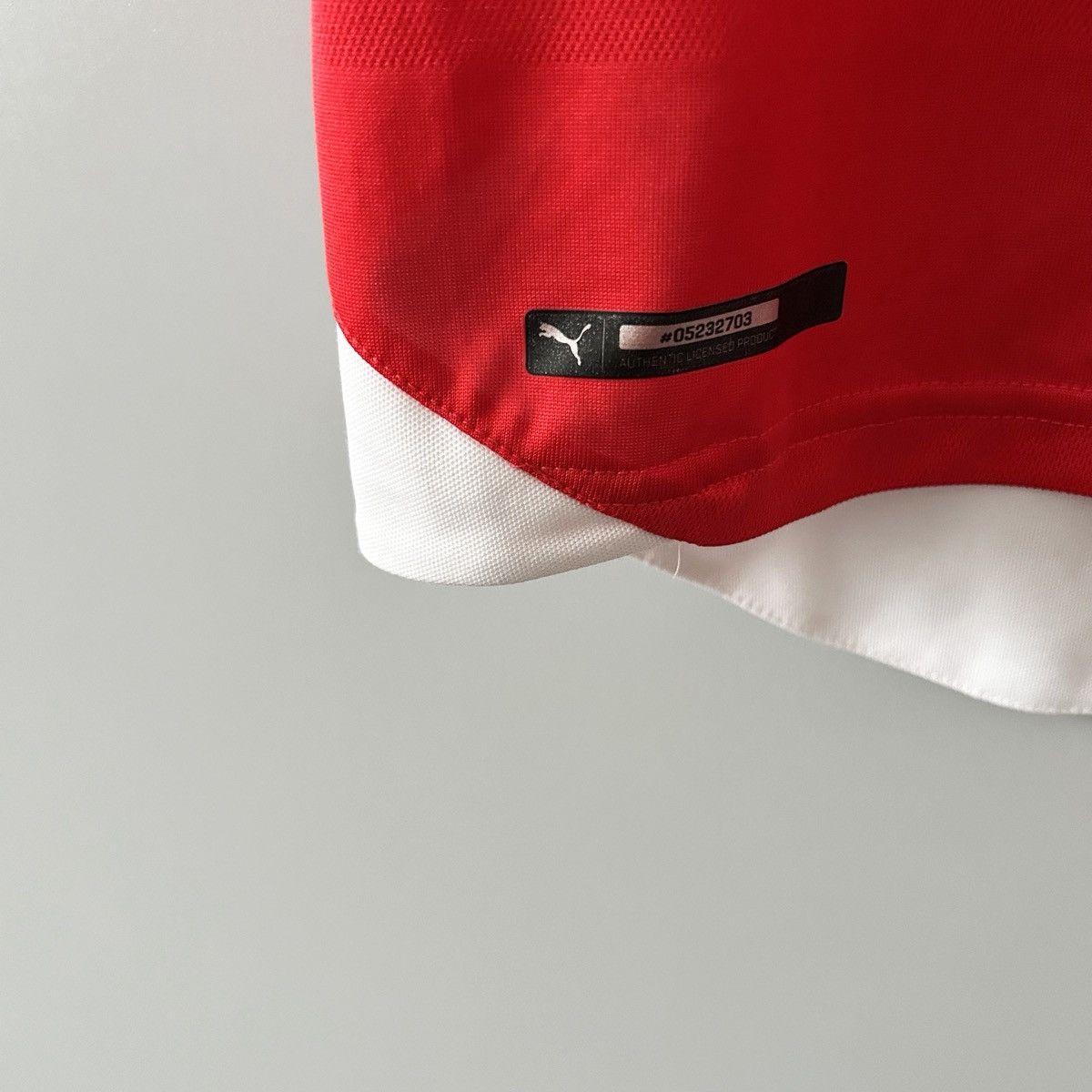 Puma Arsenal 2015 2016 jersey football soccer vintage Puma Size US M / EU 48-50 / 2 - 5 Thumbnail