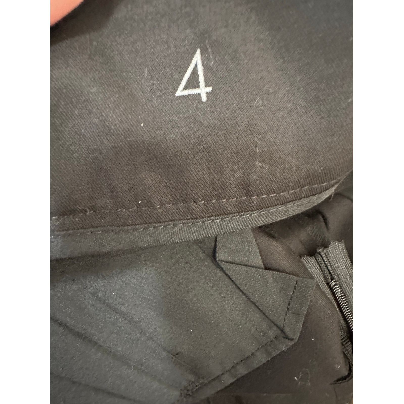 Ann Taylor Ann Taylor black Madison mini skirt size 4 Size 27" / US 4 / IT 40 - 4 Thumbnail