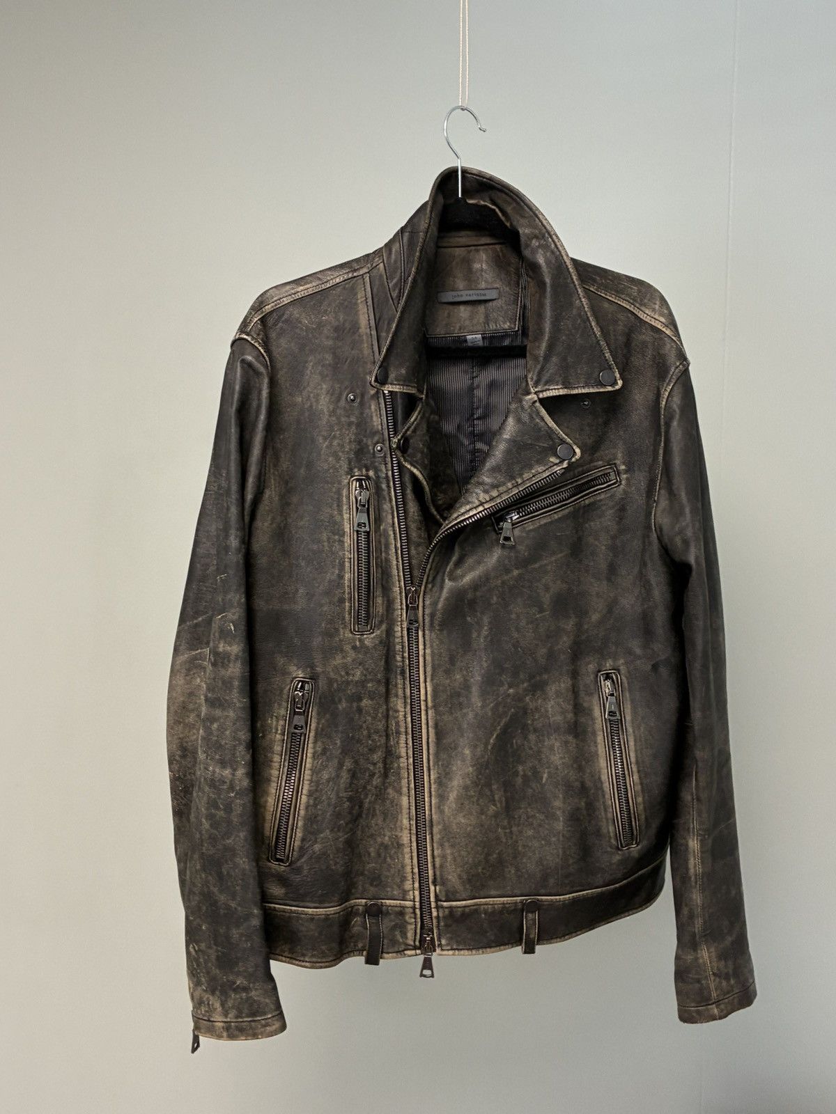 John Varvatos Distressed Leather Chelsea Biker Jacket EU54 USA44 Size US L / EU 52-54 / 3 - 11 Thumbnail