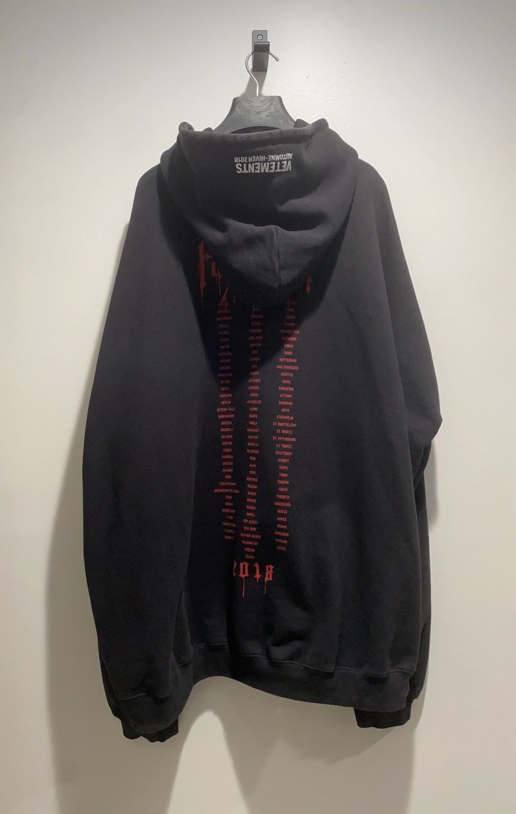Vetements Vetements FW18 Heavy Metal Tour Hoodie Size US M / EU 48-50 / 2 - 2 Thumbnail