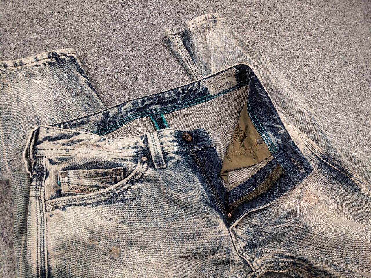 Diesel Diesel Thanaz Vintage Washed Distressed Denim Jeans l.g.b. Size US 30 / EU 46 - 16 Thumbnail