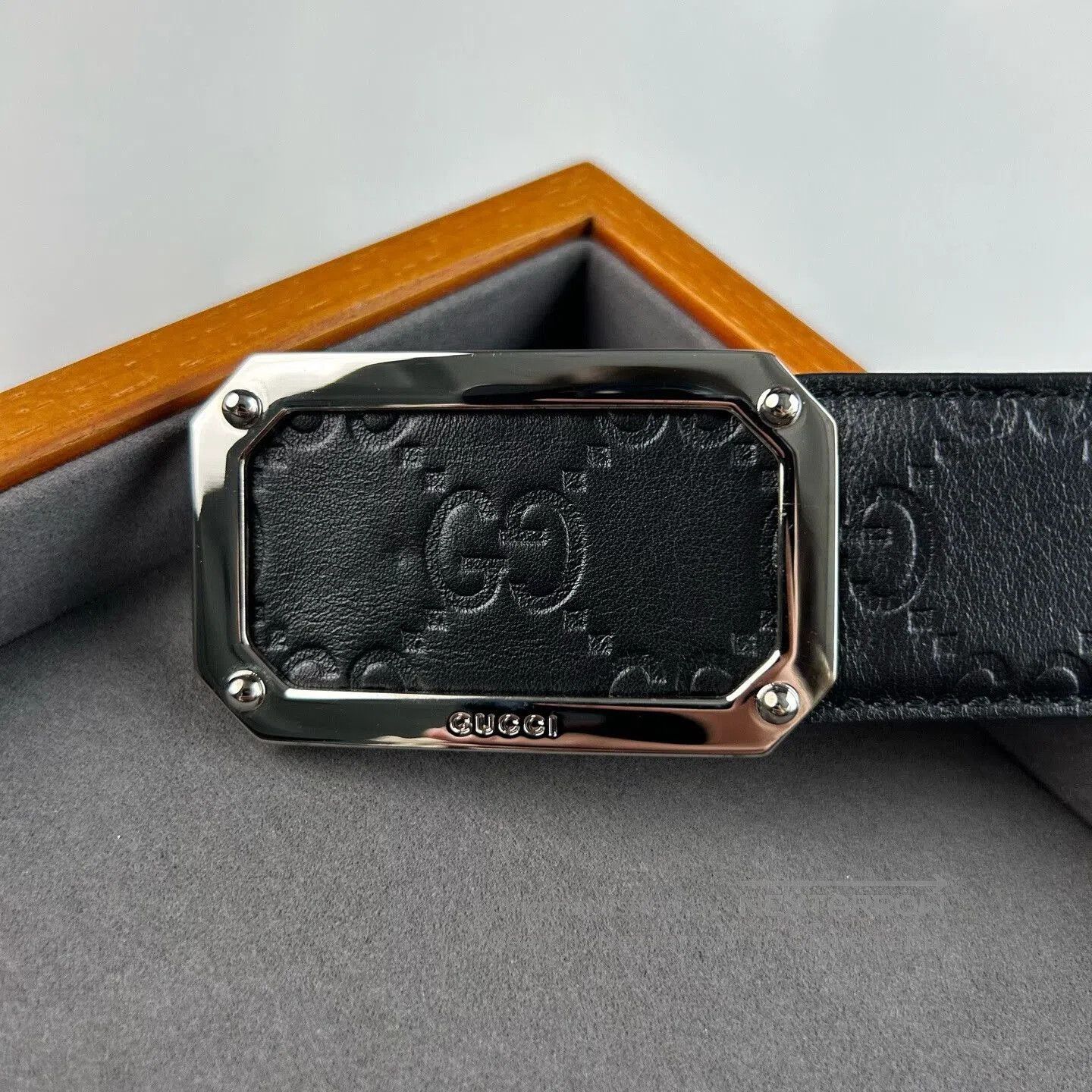 Gucci Gucci Monogrammed Leather Belt in Great Condition. Size ONE SIZE - 5 Thumbnail