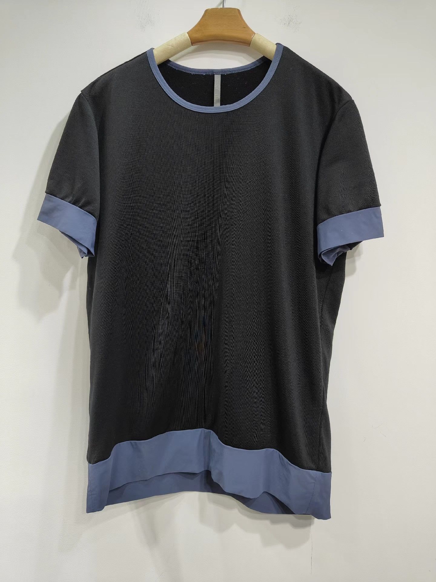 Kazuyuki Kumagai Attachment KAZUYUKI KUMAGAI Men's Short Sleeve T-Shirt K29 Size US L / EU 52-54 / 3 - 1 Thumbnail