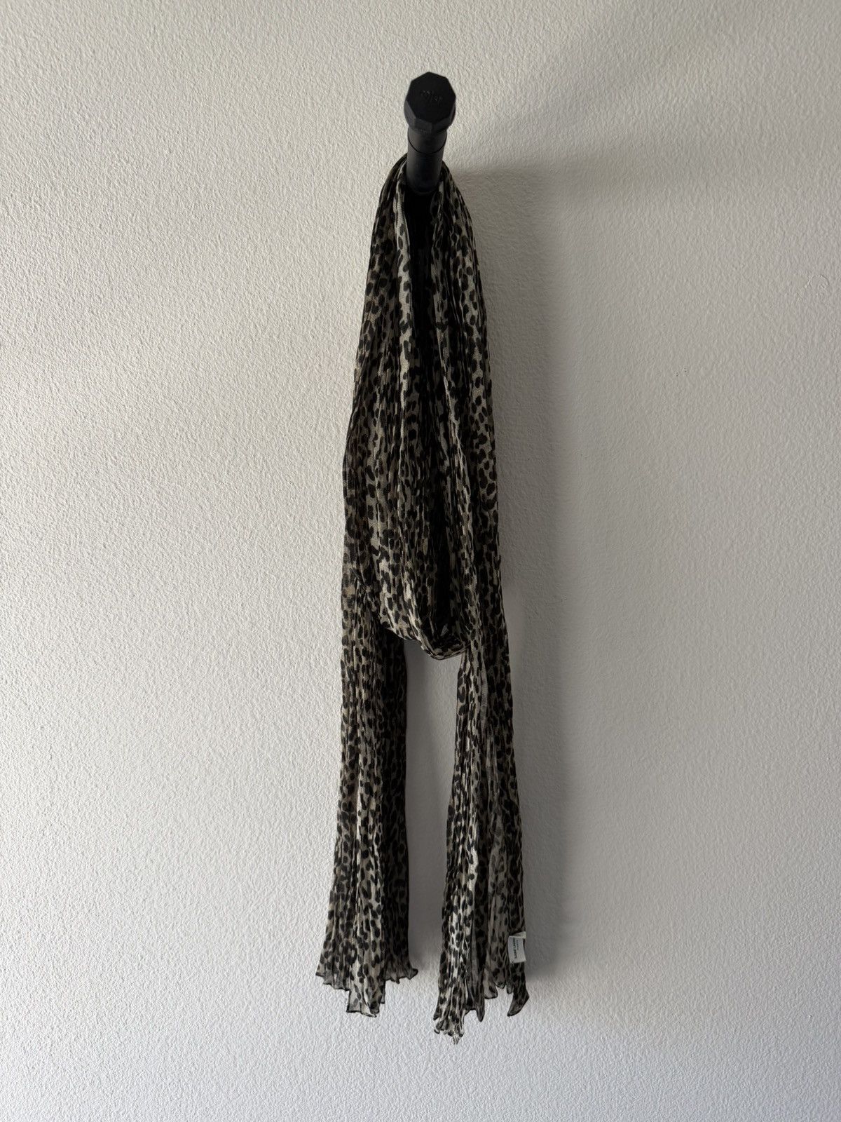 Saint Laurent Paris Silk Leopard Scarf Size ONE SIZE - 1 Thumbnail