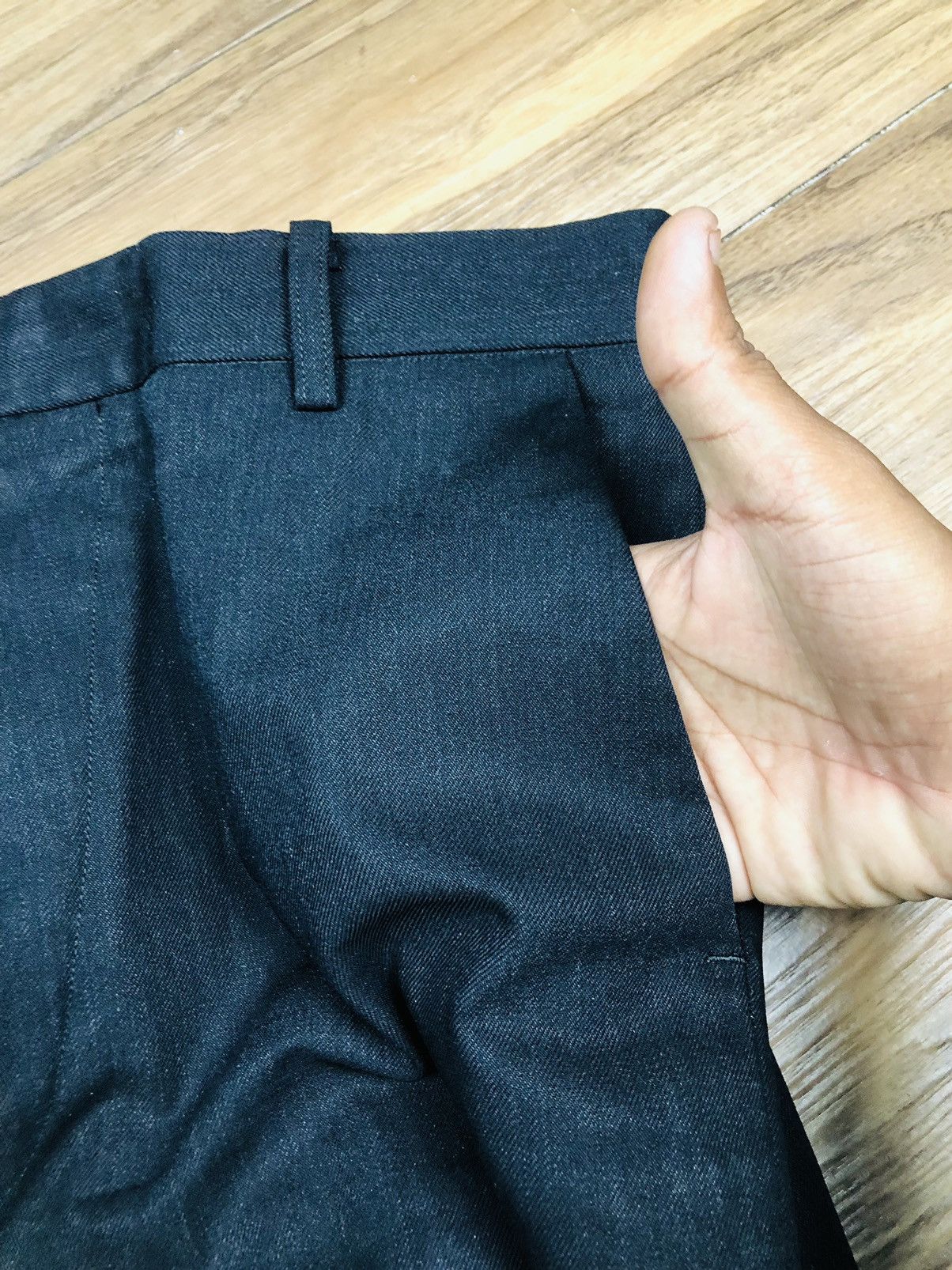 Katharine Hamnett London Katharine Hamnett London Pants (33) Size US 30 / EU 46 - 12 Thumbnail