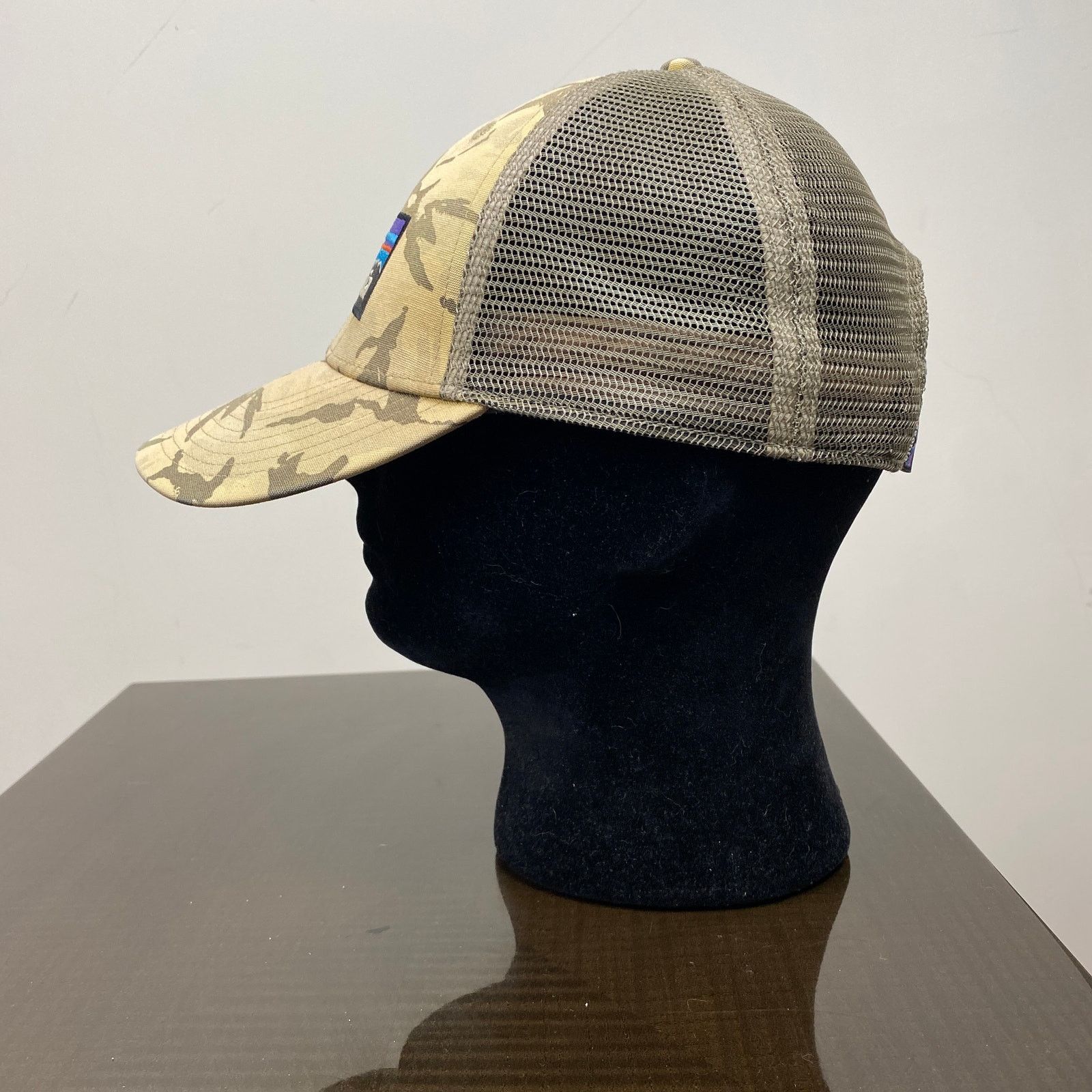 Patagonia Patagonia P-6 Logo LoPro Camo Trucker Hat Snapback Size ONE SIZE - 7 Thumbnail