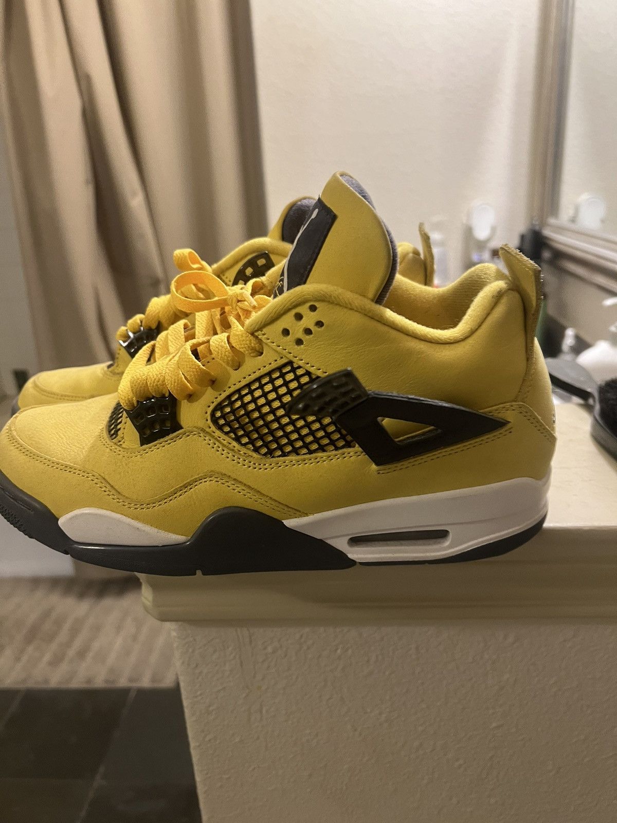 Jordan Brand Lightning 4 Jordans Size US 10 / EU 43 - 3 Thumbnail