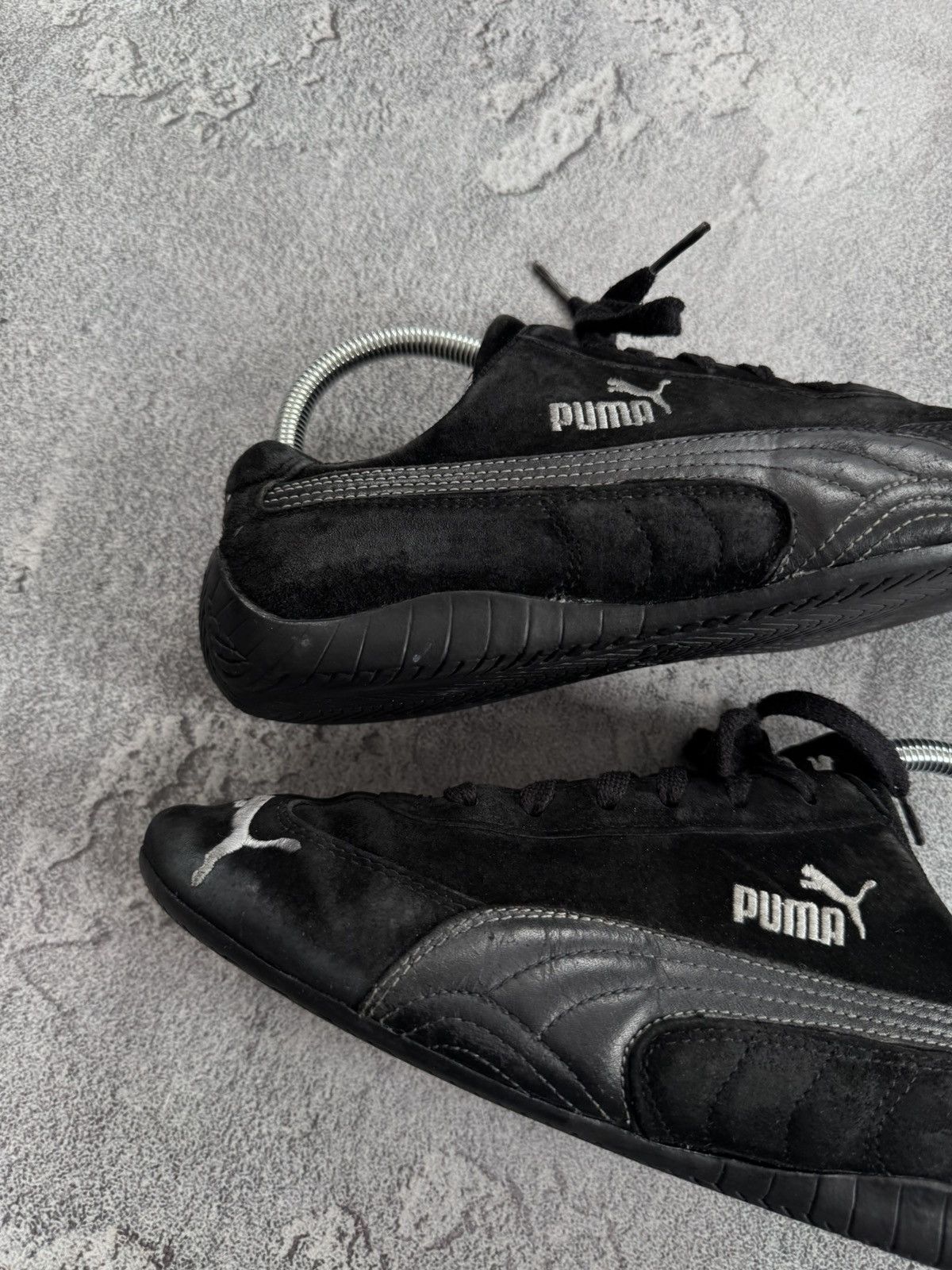 Puma Puma SpeedCat US8/EUR41 black suede low top sneakers shoes Size US 8 / EU 41 - 2 Thumbnail