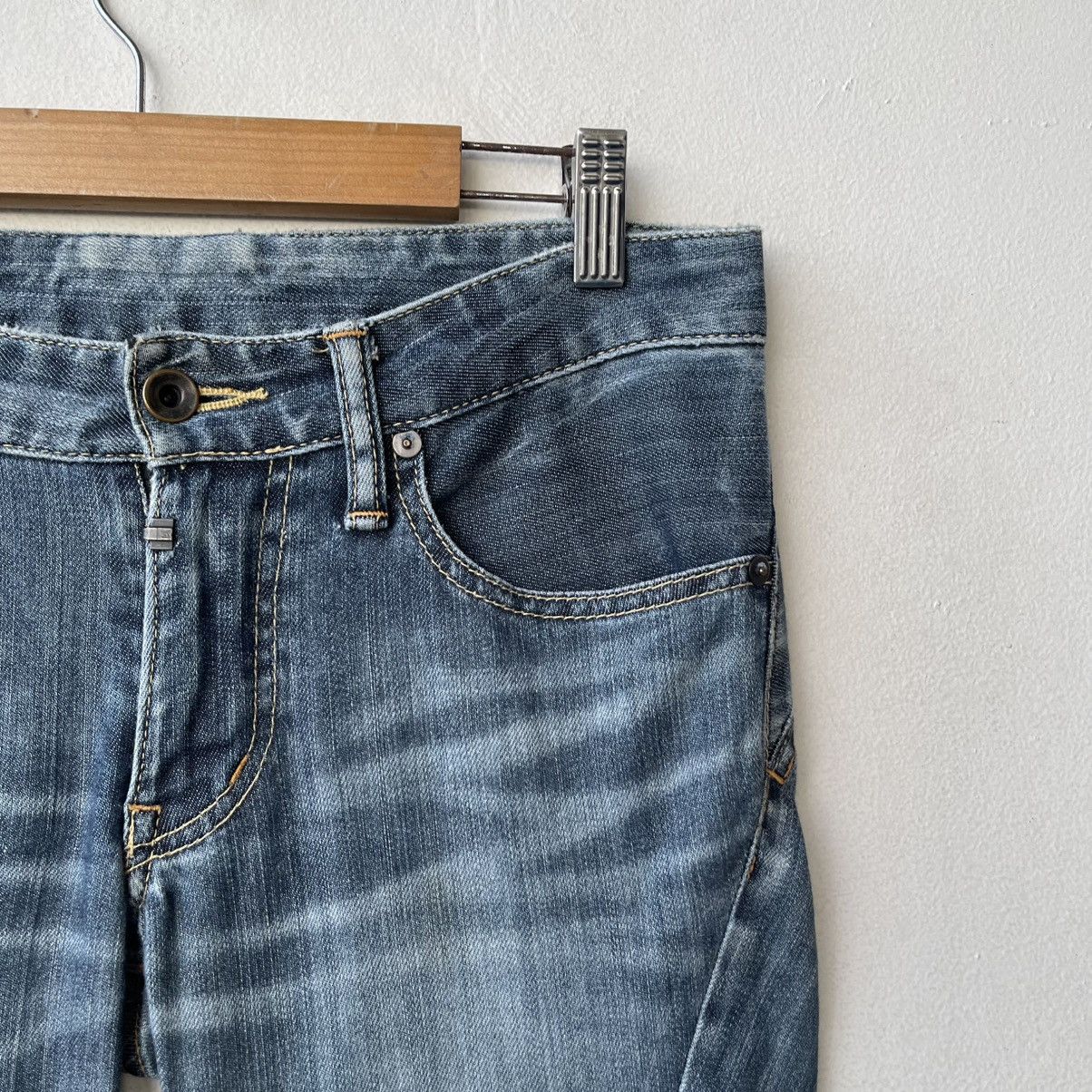 If Six Was Nine Thrashed L.G.B. Le Grand Bleu Skull Pocket Denim Jeans Size US 26 / EU 42 - 5 Thumbnail