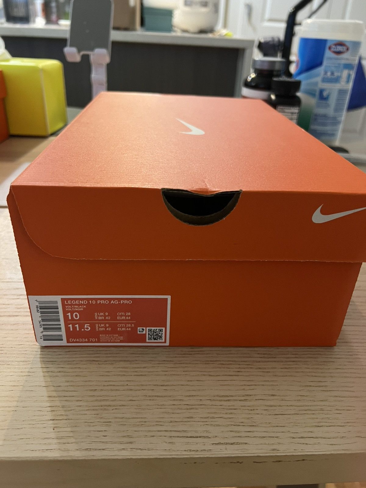Nike Nike Tiempo Legend 10 Pro AG ‘Black Volt’ Size US 10 / EU 43 - 2 Thumbnail