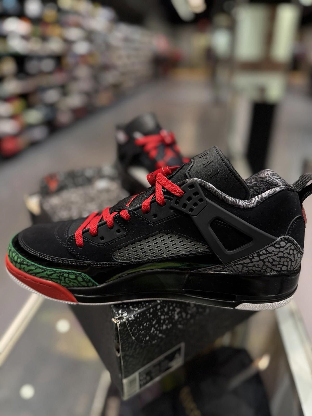 Jordan Brand JORDAN SPIZIKE LOW FQ1759 060 Size 13 Men Size US 13 / EU 46 - 9 Thumbnail
