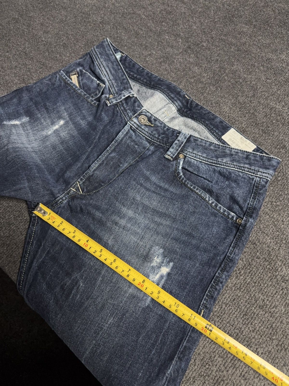 Diesel Luxury 00s Diesel Darron Distressed Y2K Slim Tapered Jeans Size US 33 - 24 Thumbnail