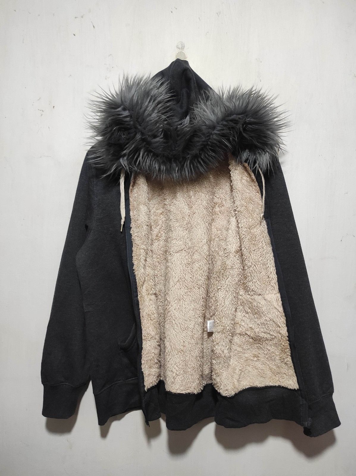 Japanese Brand Gray Sherpa Zip fur hoodie LGB style Size US L / EU 52-54 / 3 - 8 Thumbnail