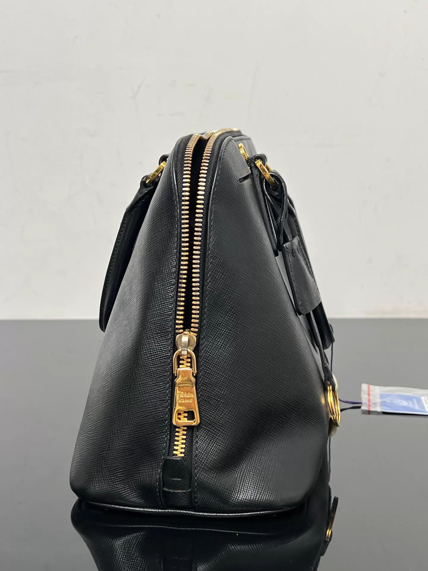 Prada Prada Black & Gold Shell Bag with Strap 98 New Size ONE SIZE - 4 Thumbnail